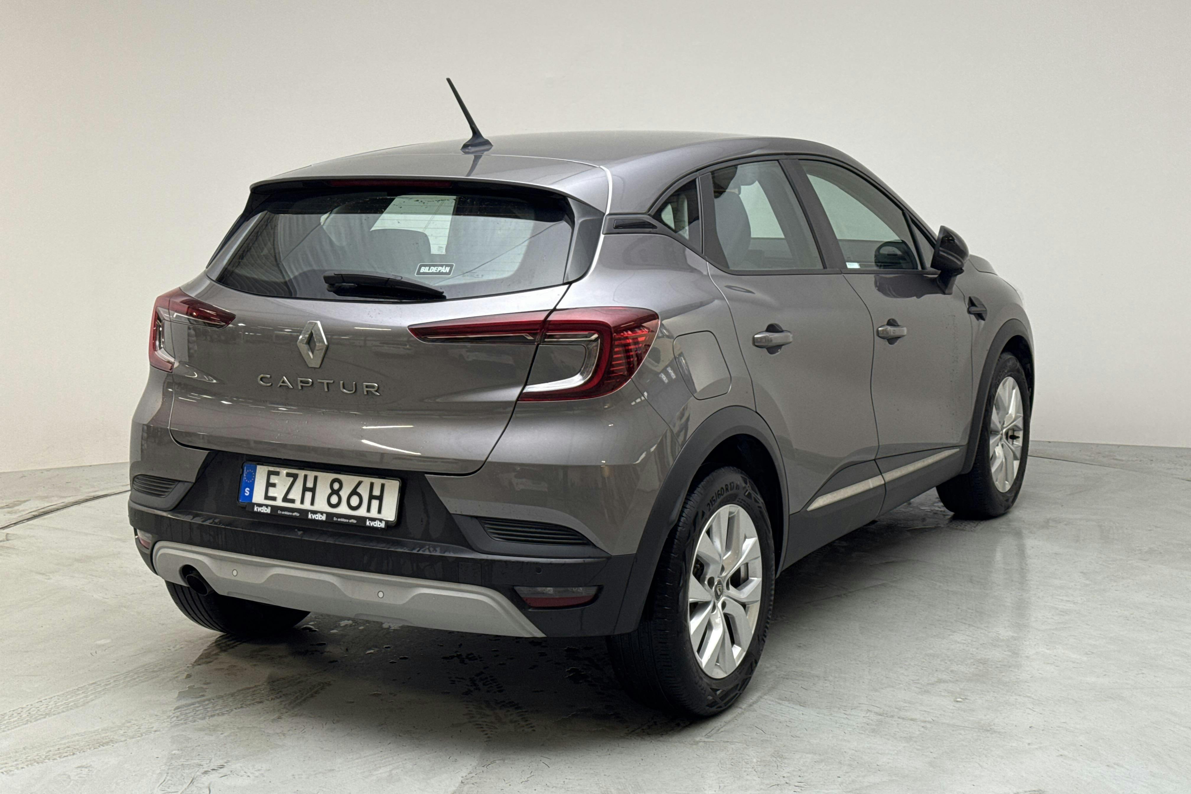 Renault Captur 1.3 TCe (130hk) - 7 198 mil - Automat - grå - 2020