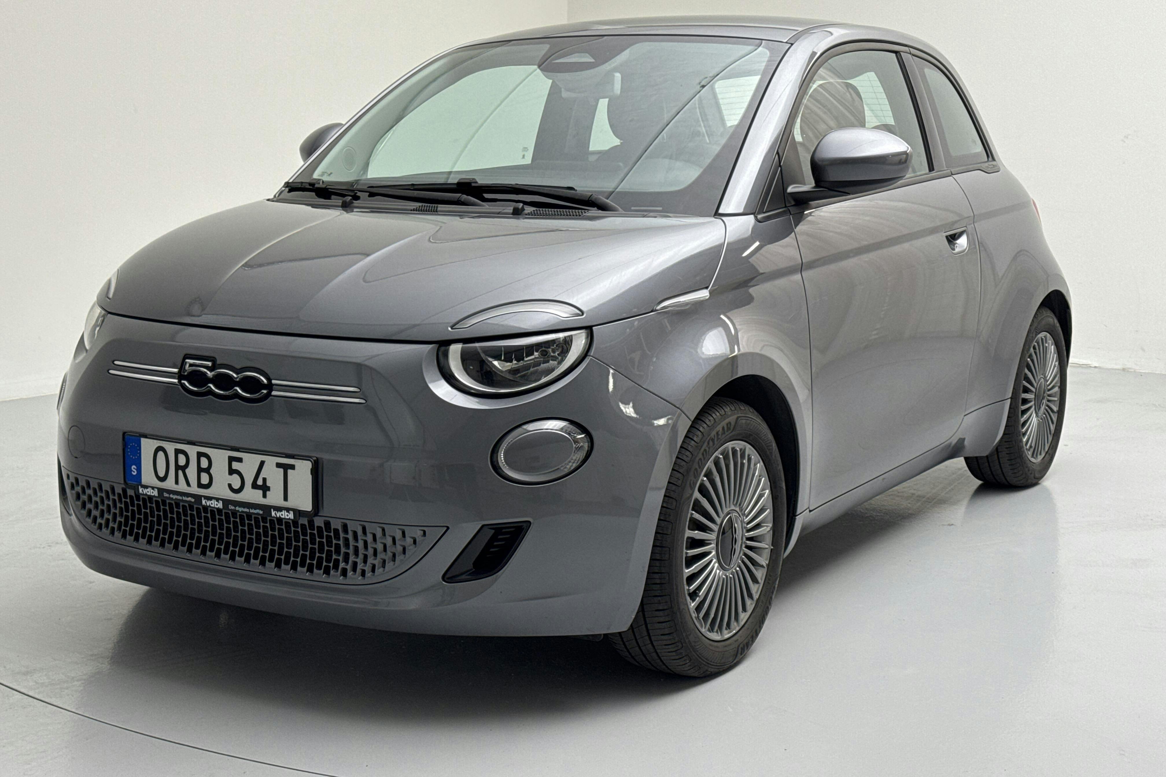 Fiat 500e (118hk) - 2 971 mil - Automat - grå - 2022