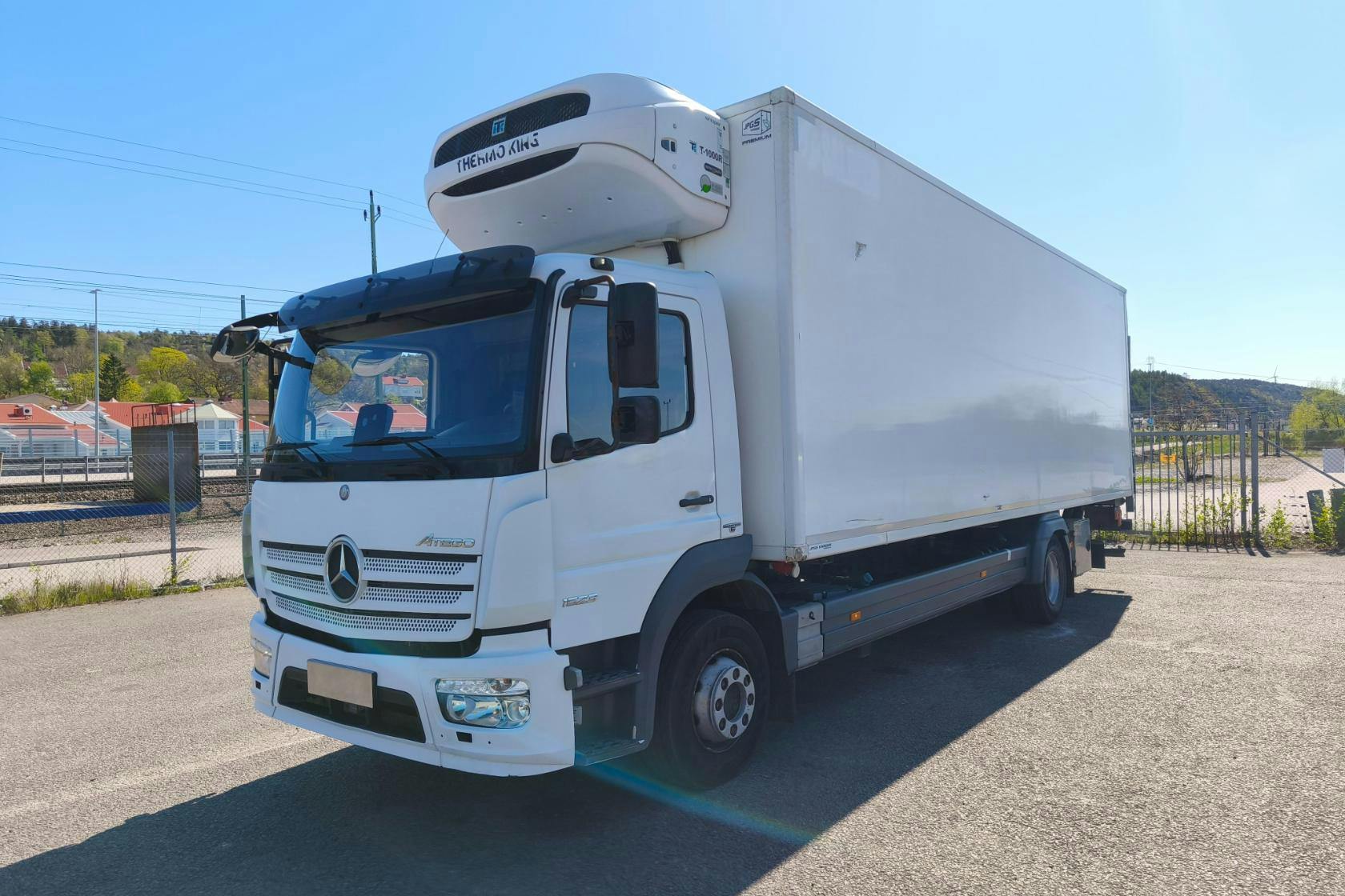 MERCEDES ATEGO Kylbil 2-zoner - 293 451 km - Automat - vit - 2016