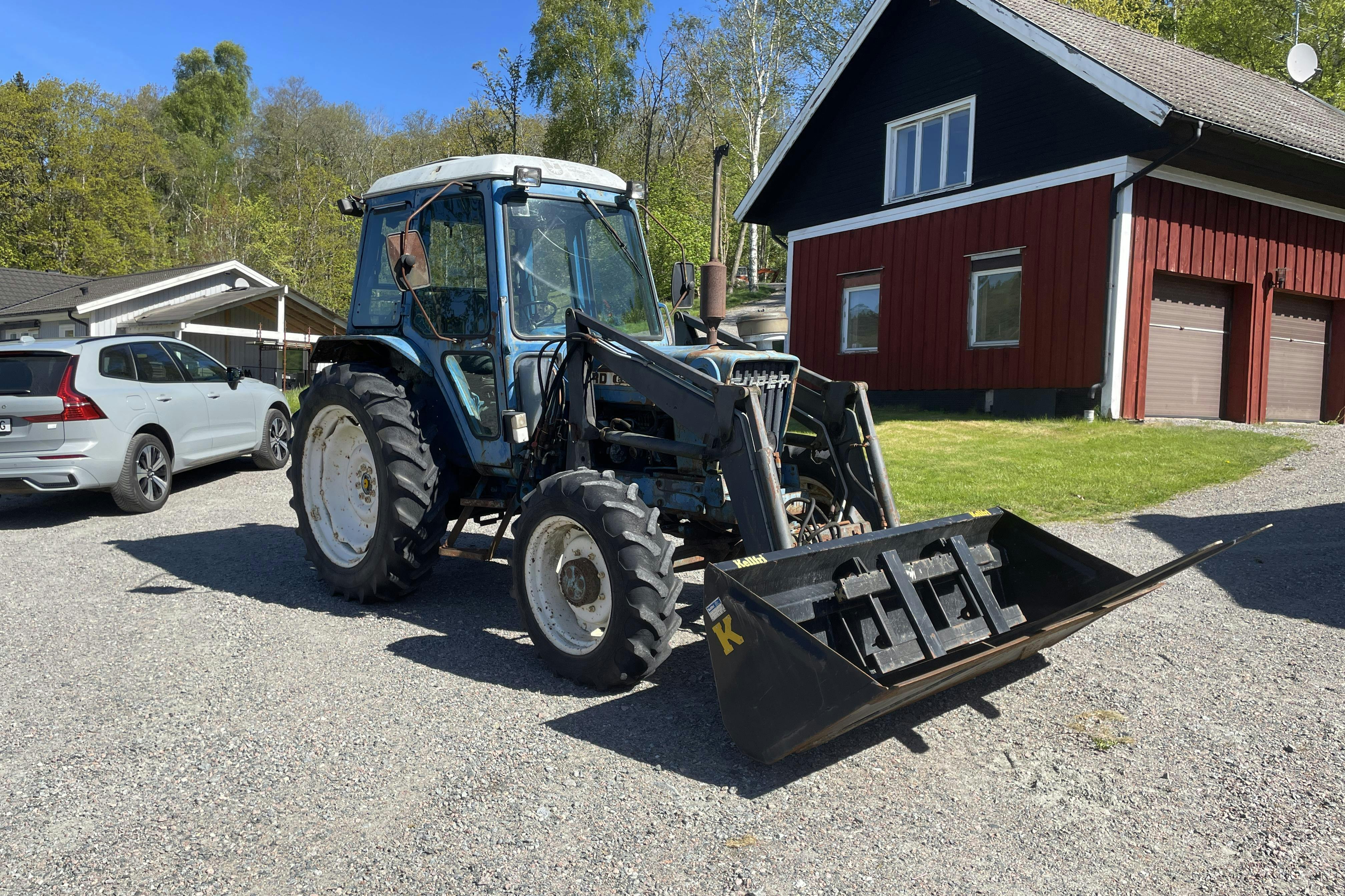FORD 6600 4WD -  - Manuell - blå - 1981