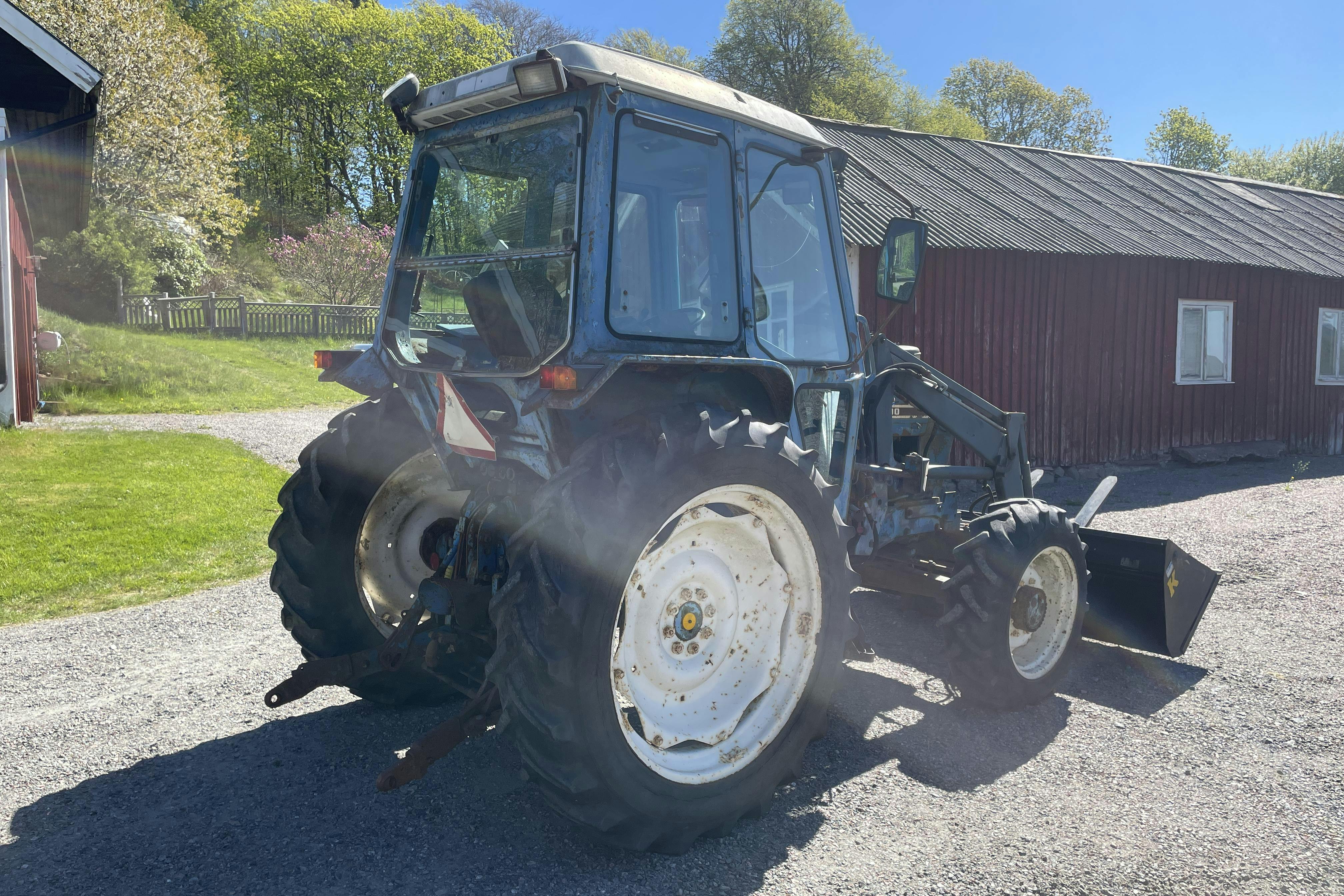 FORD 6600 4WD -  - Manuell - blå - 1981