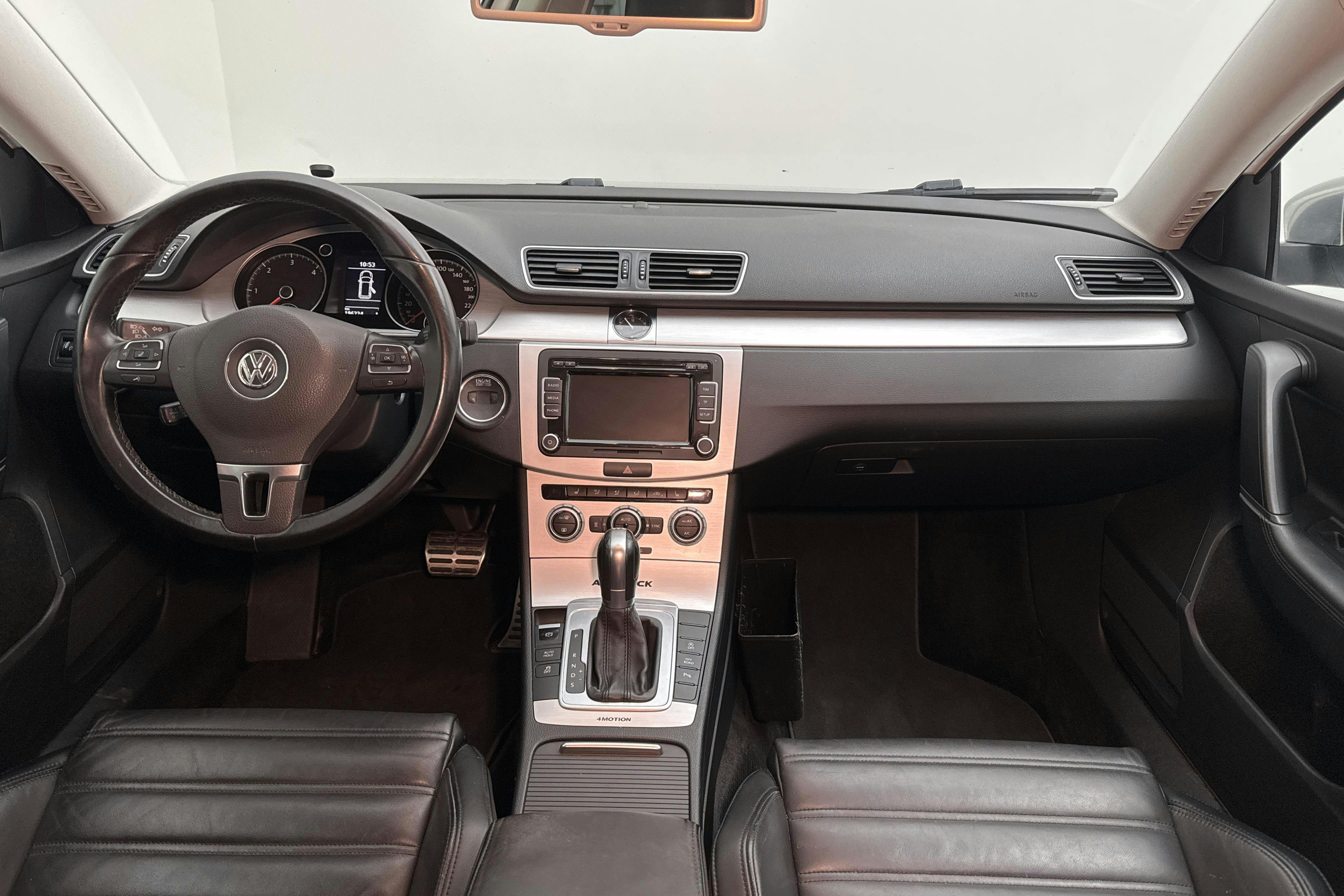 VW Passat Alltrack 2.0 TDI BlueMotion Technology 4Motion (177hk) - 19 623 mil - Automat - vit - 2015