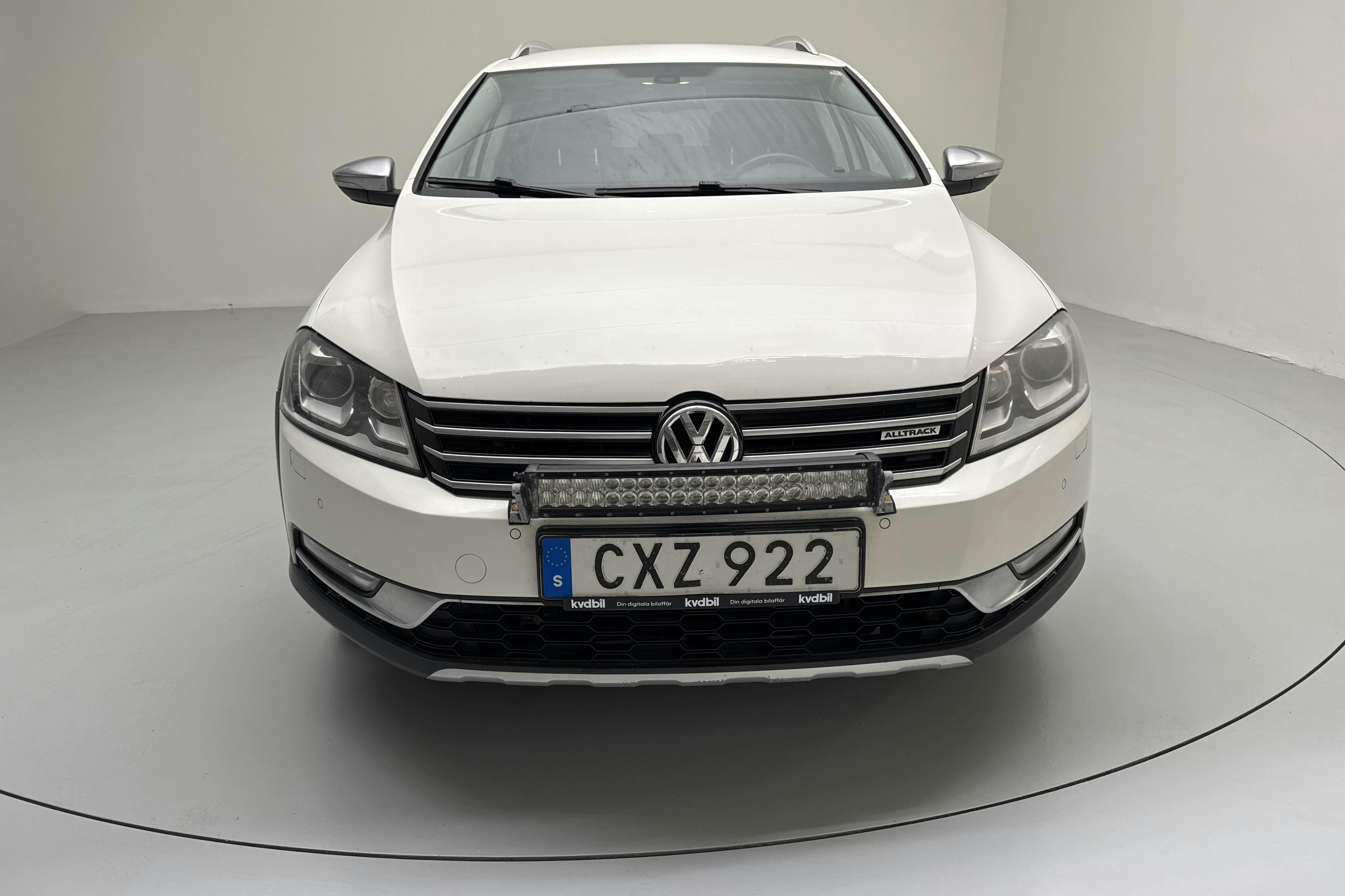 VW Passat Alltrack 2.0 TDI BlueMotion Technology 4Motion (177hk) - 19 623 mil - Automat - vit - 2015