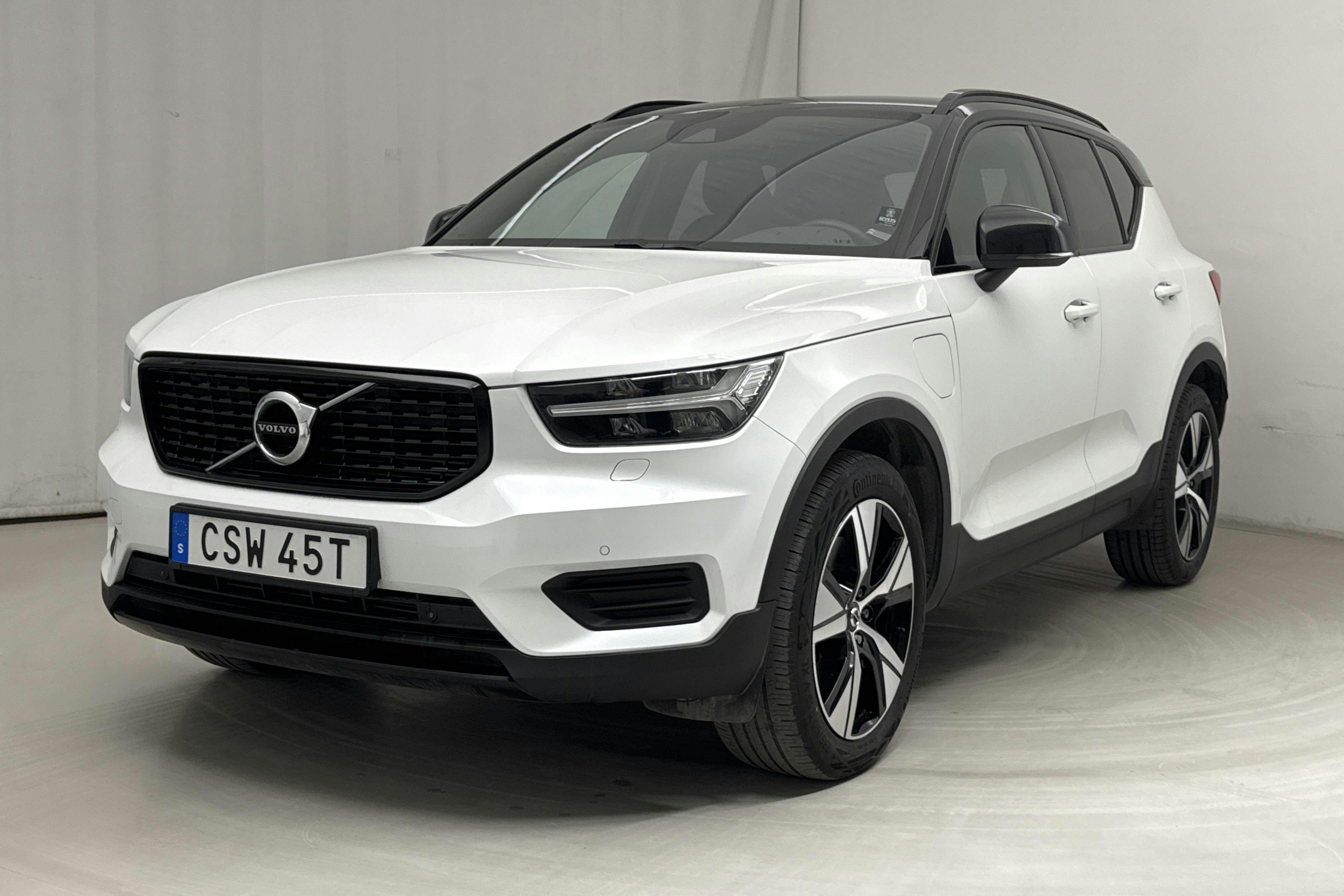 Volvo XC40 T4 2WD Twin Engine (211hk) - 85 900 km - Automatic - white - 2022
