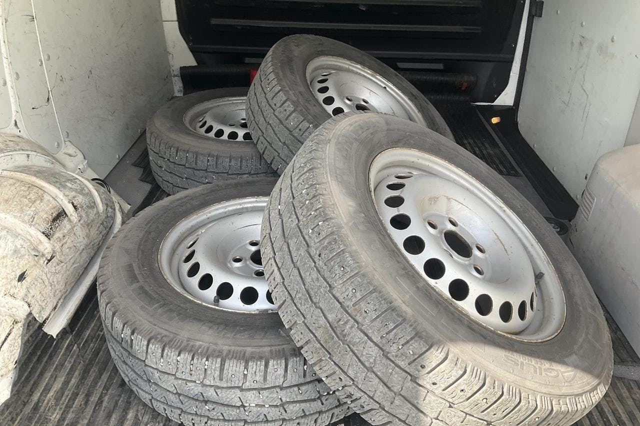 VW Transporter T6 2.0 TDI BMT Skåp (150hk) - 10 036 mil - Automat - vit - 2017