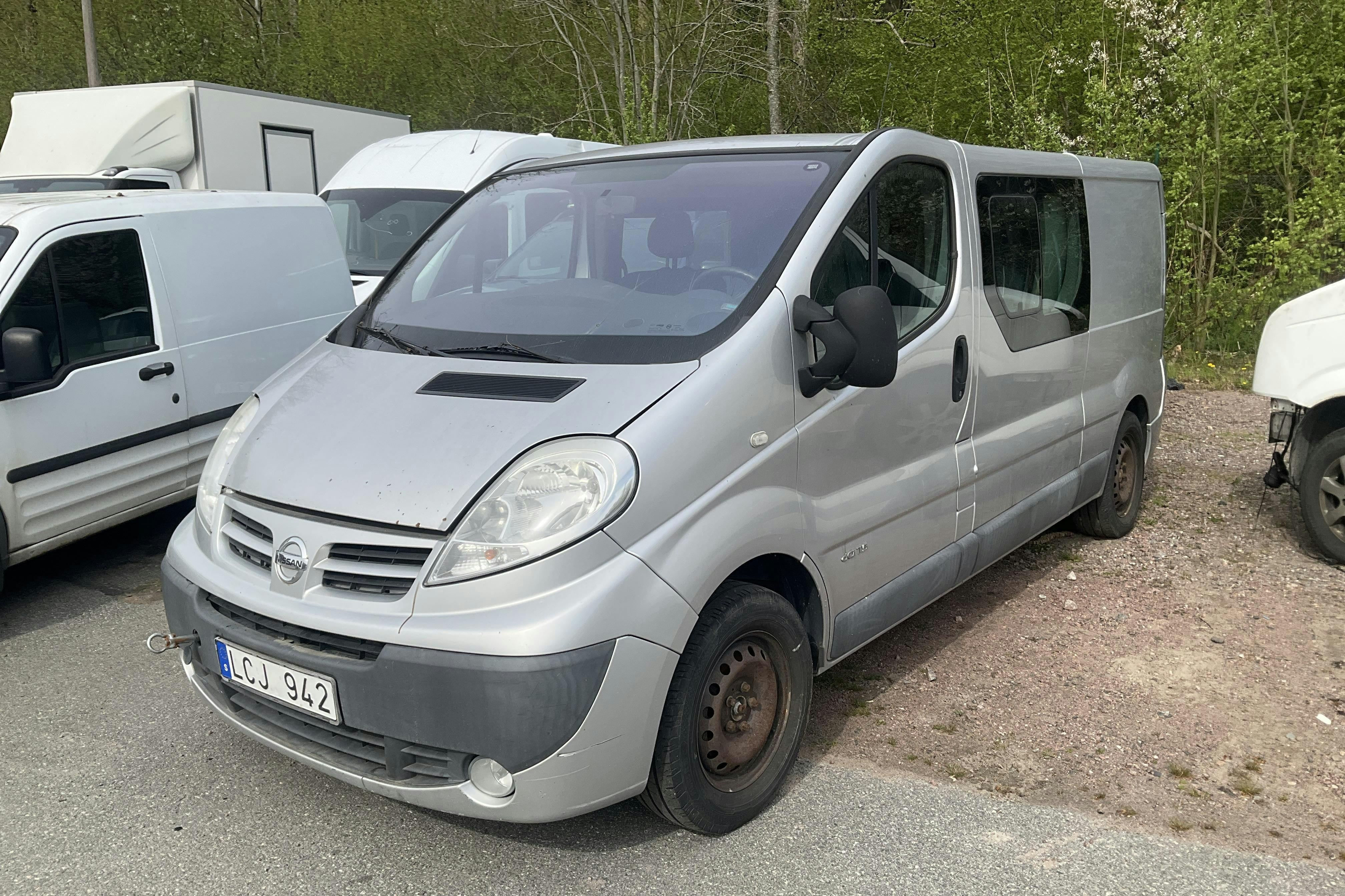 Nissan Primastar 2.0 dCi (114hk) - 21 000 mil - Manuell - silver - 2011