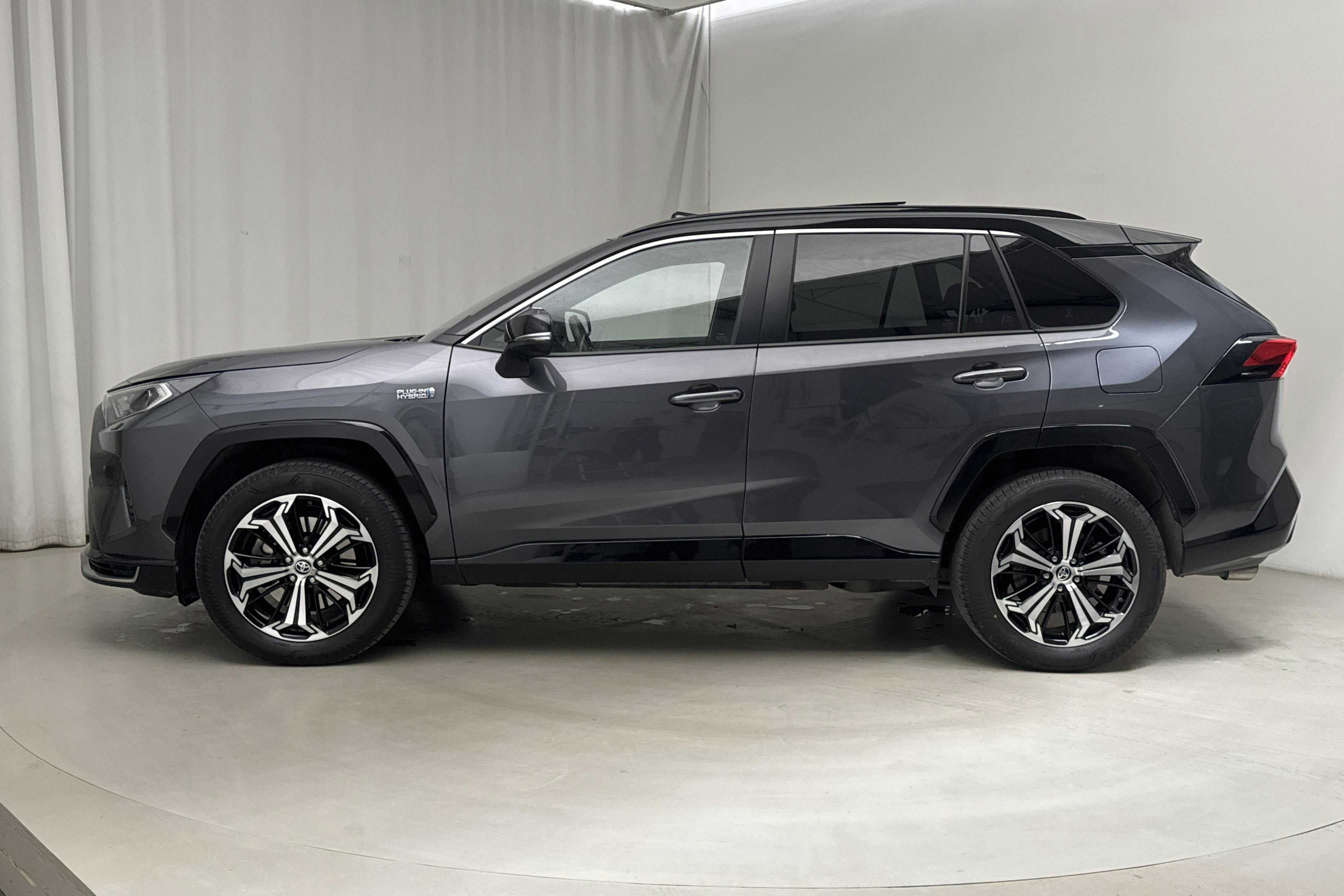 Toyota RAV4 2.5 Plug-in Hybrid AWD (306hk) - 7 520 mil - Automat - grå - 2021