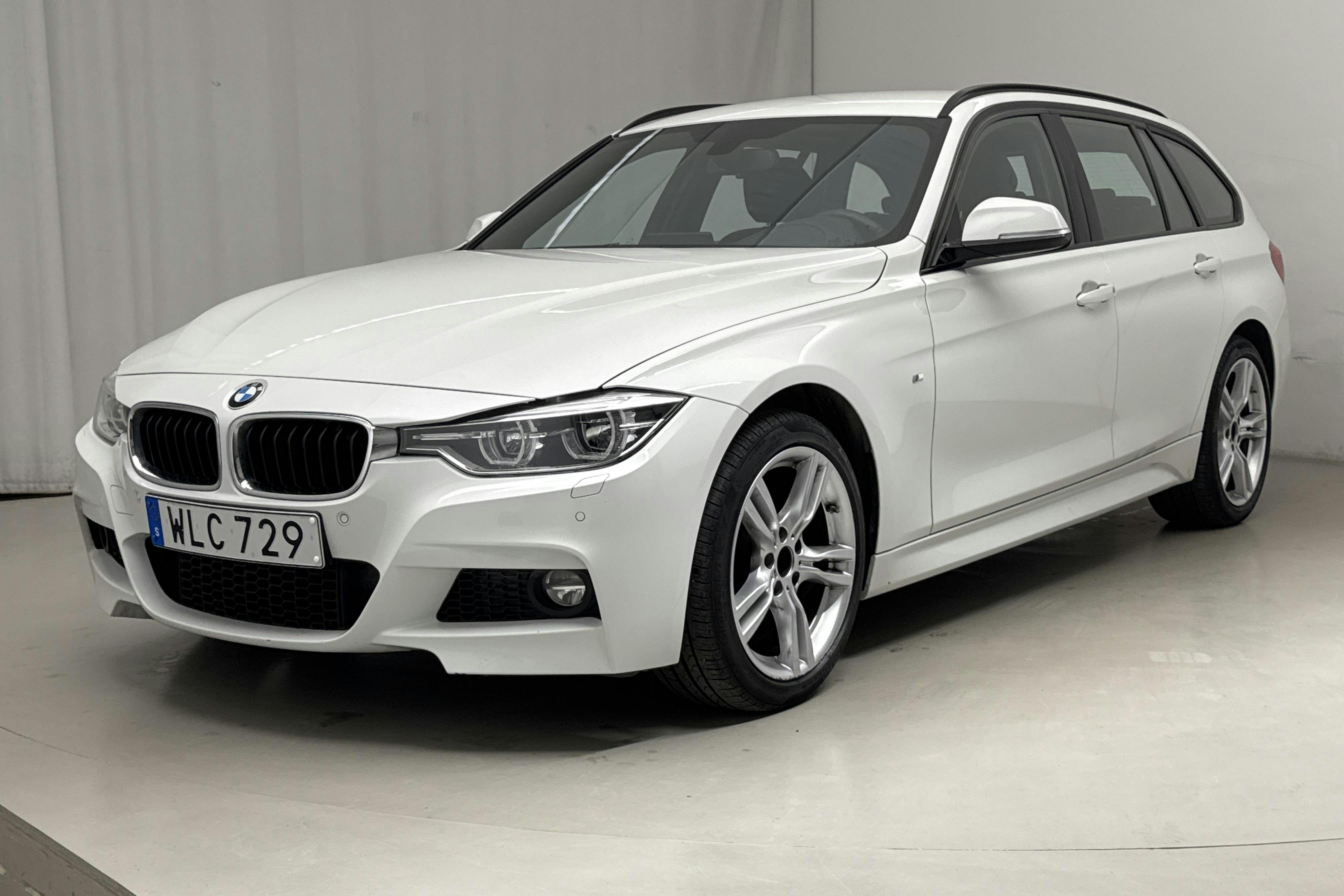 BMW 320i xDrive Touring, F31 (184hk) - 66 030 km - Automatyczna - biały - 2019