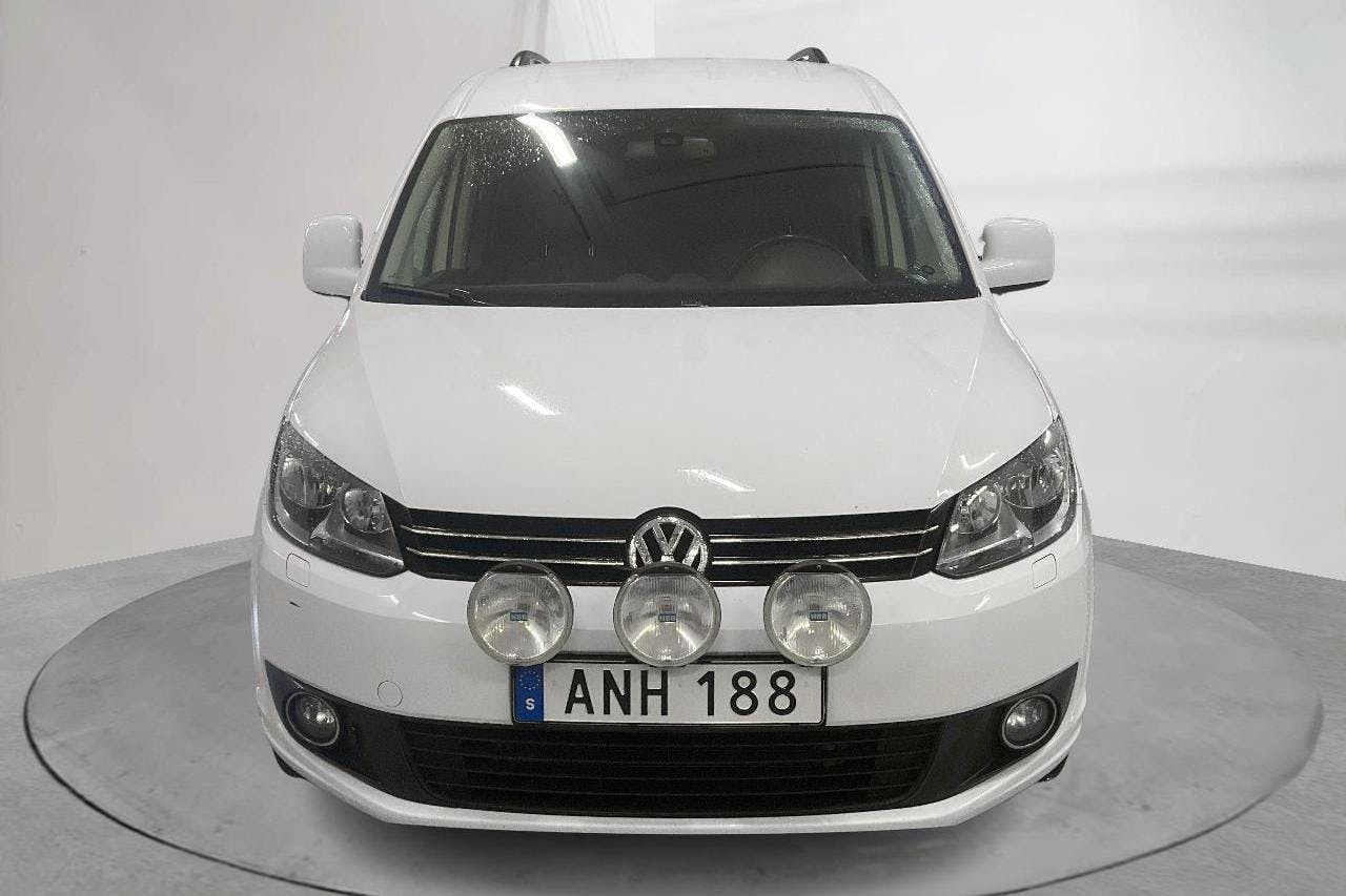VW Caddy Maxi Life 2.0 TDI 4Motion (110hk) - 9 840 mil - Manuell - vit - 2015