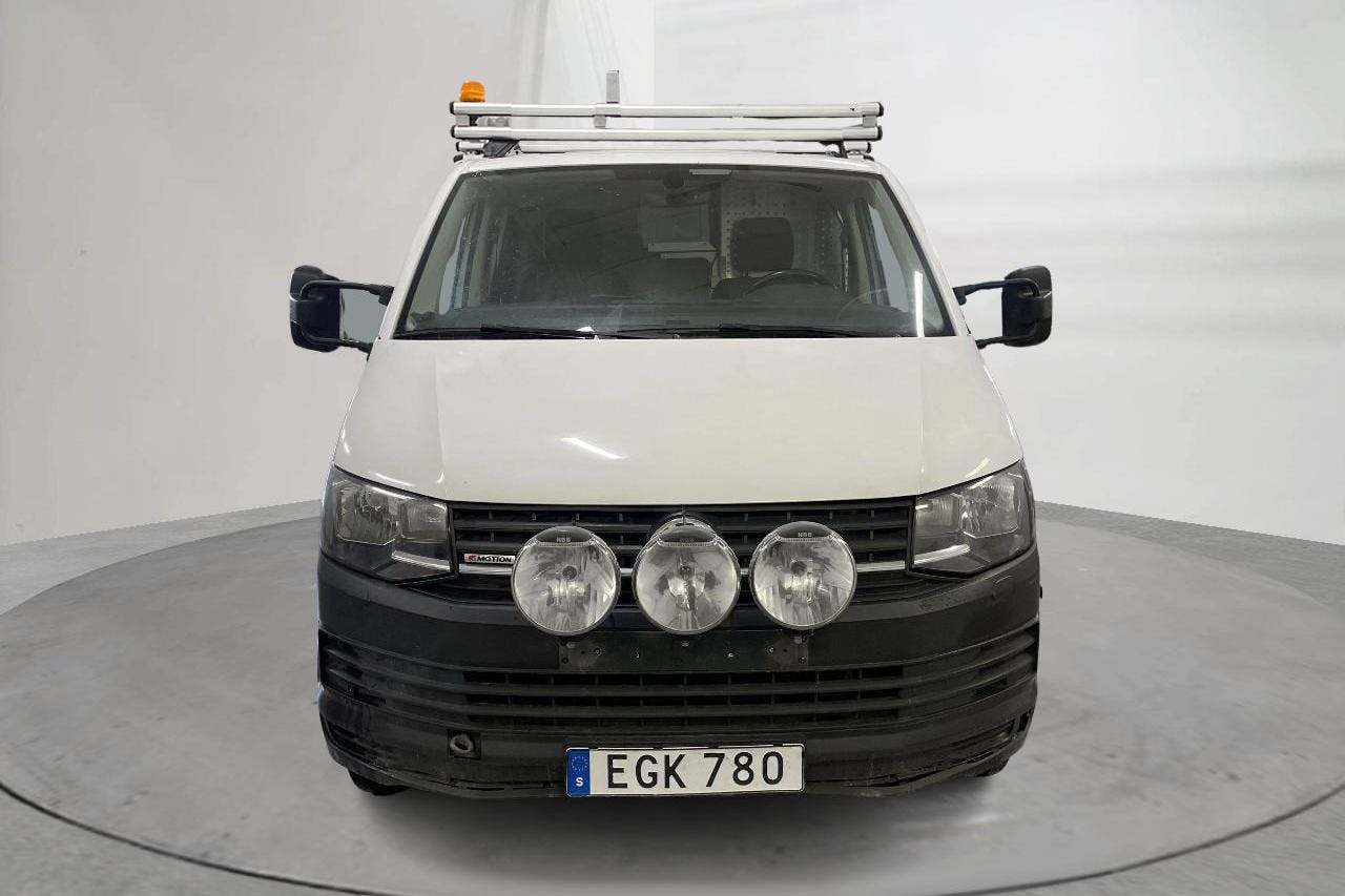 VW Transporter T6 2.0 TDI BMT 4MOTION (140hk) - 26 574 mil - Manuell - vit - 2016