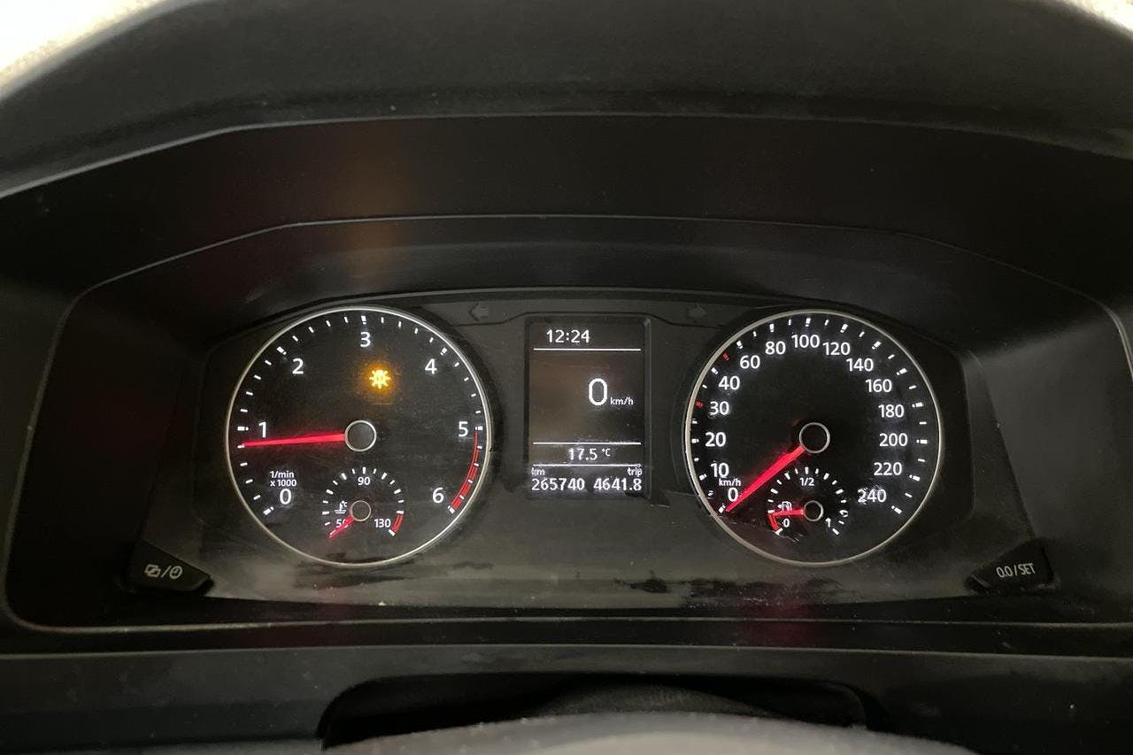 VW Transporter T6 2.0 TDI BMT 4MOTION (140hk) - 26 574 mil - Manuell - vit - 2016