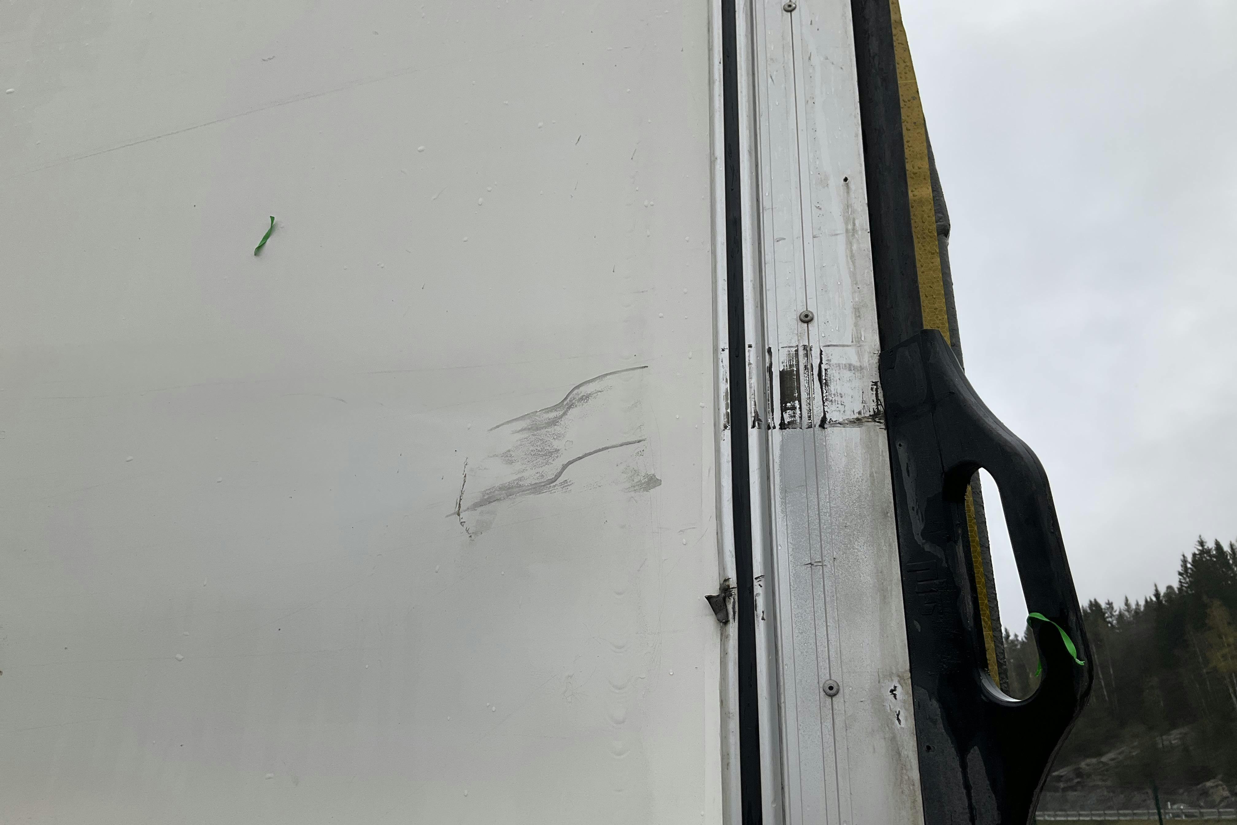 MERCEDES ATEGO 1224 L - 909 621 km - Manuell - vit - 2011