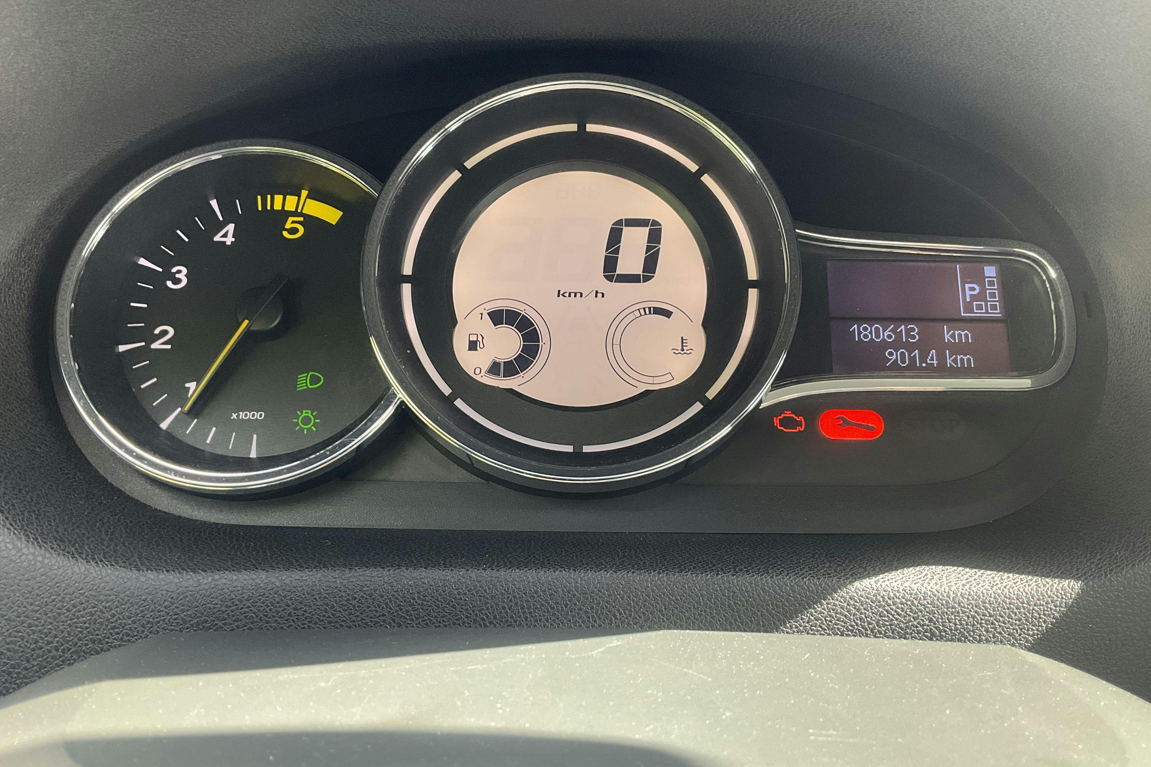 Renault Mégane Phas III 1.5 dCi Sports Tourer (110hk) - 18 061 mil - Automat - vit - 2013