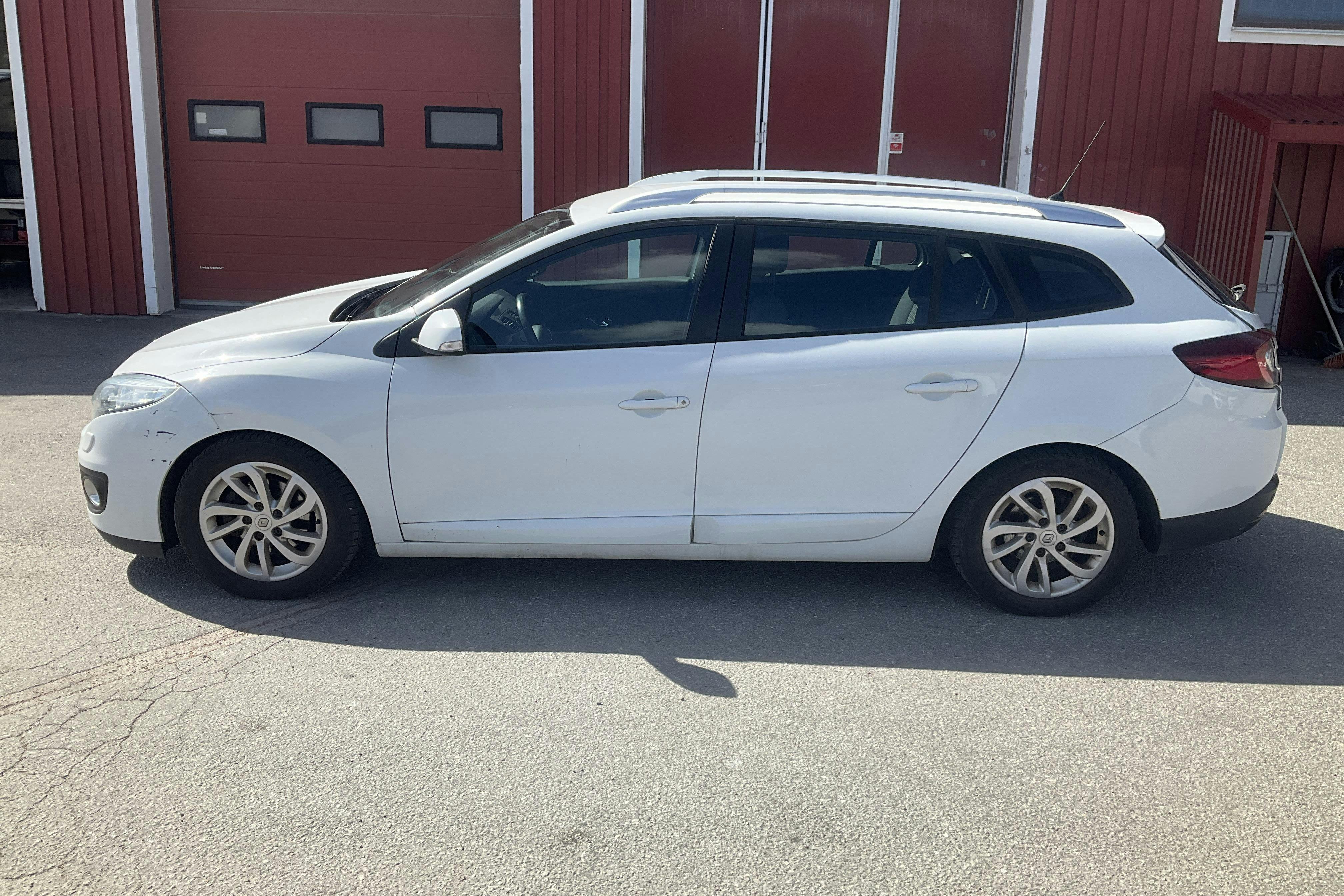 Renault Mégane Phas III 1.5 dCi Sports Tourer (110hk) - 18 061 mil - Automat - vit - 2013