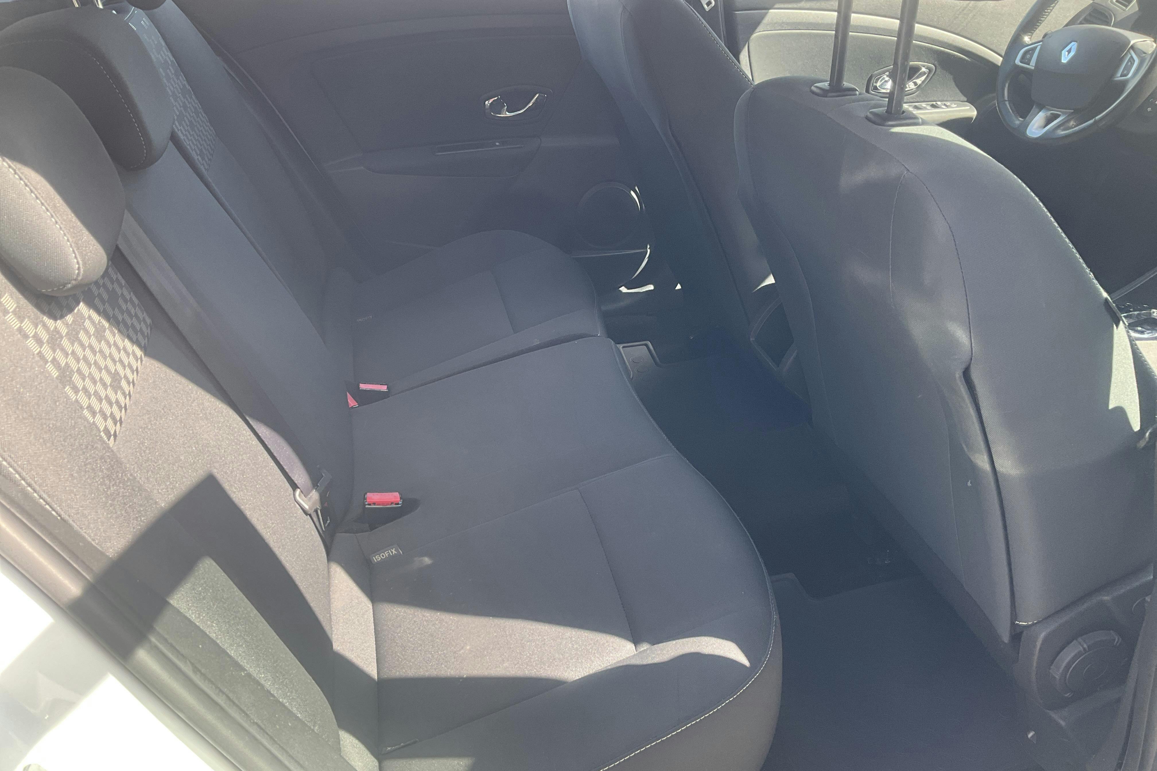 Renault Mégane Phas III 1.5 dCi Sports Tourer (110hk) - 18 061 mil - Automat - vit - 2013