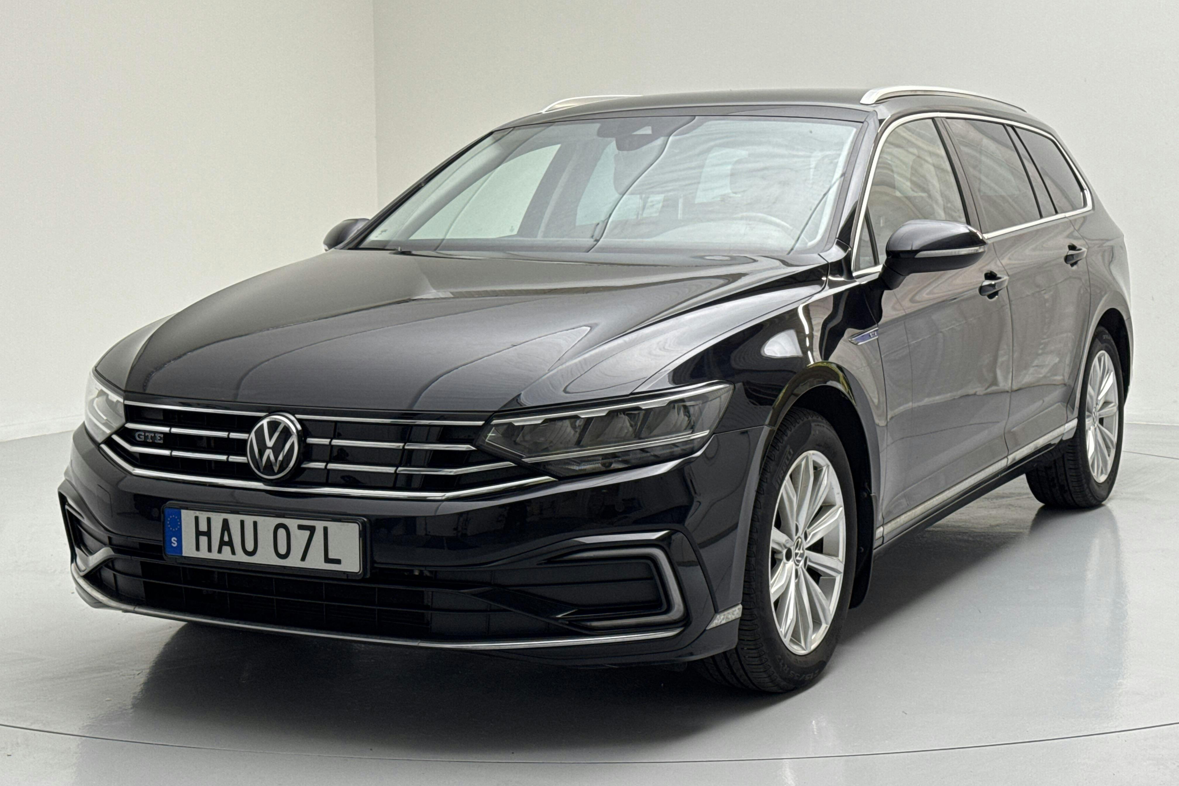 VW Passat 1.4 GTE Sportscombi (218hk) - 12 214 mil - Automat - svart - 2022