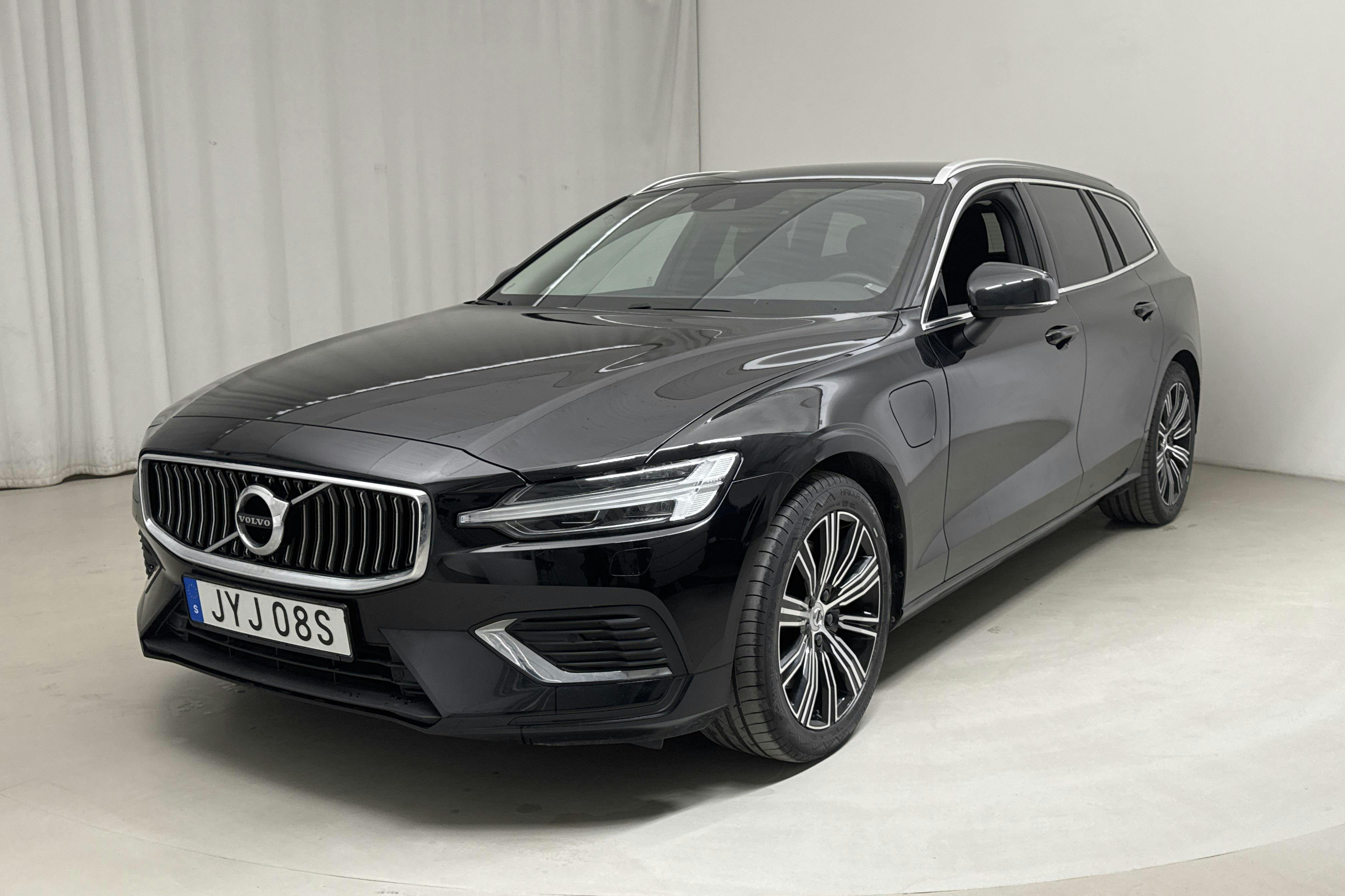 Volvo V60 T6 AWD Twin Engine (340hk) - 56 890 km - Automatyczna - czarny - 2022