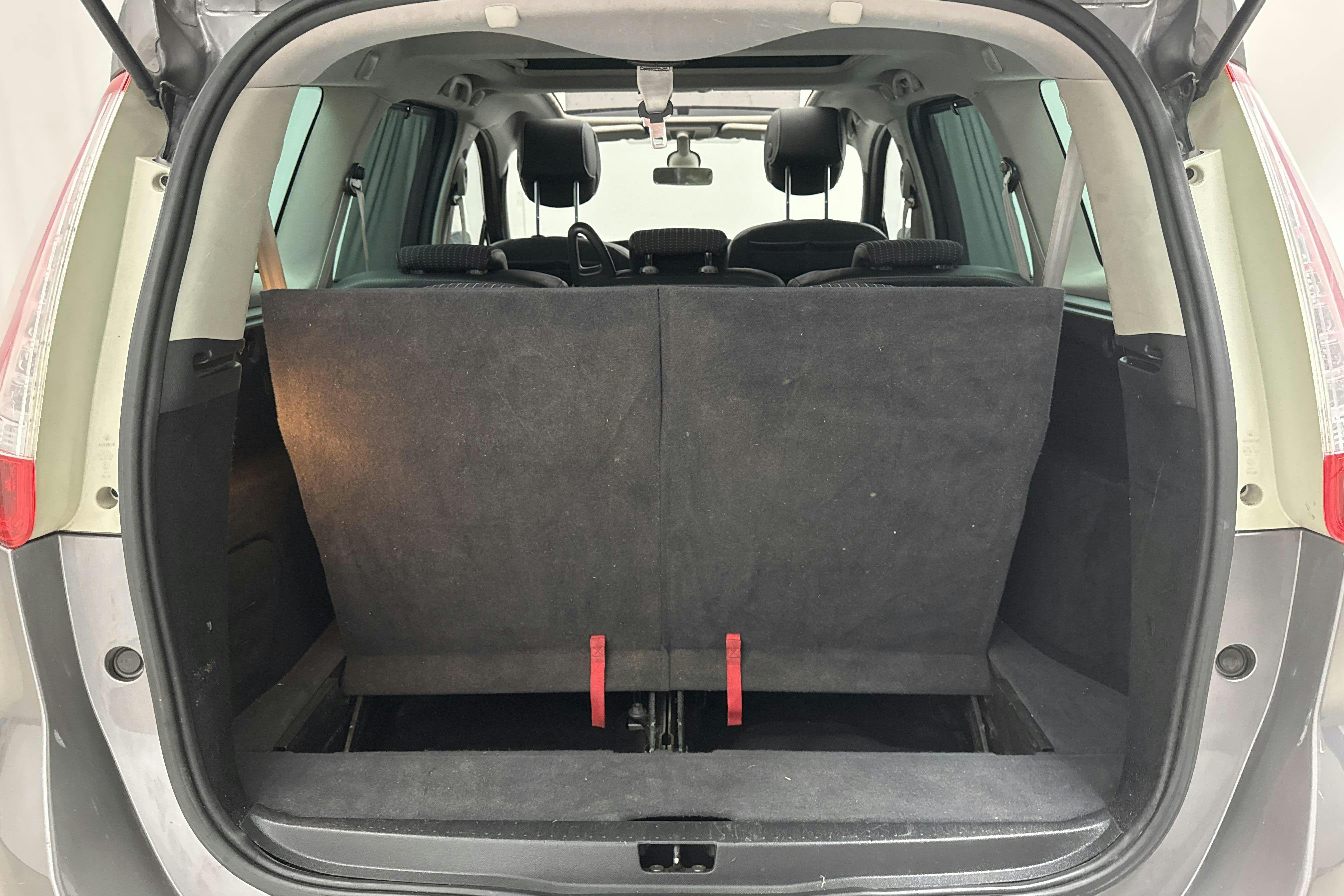Renault Grand Scénic III 1.4 TCe (130hk) - 20 714 mil - Manuell - grå - 2012
