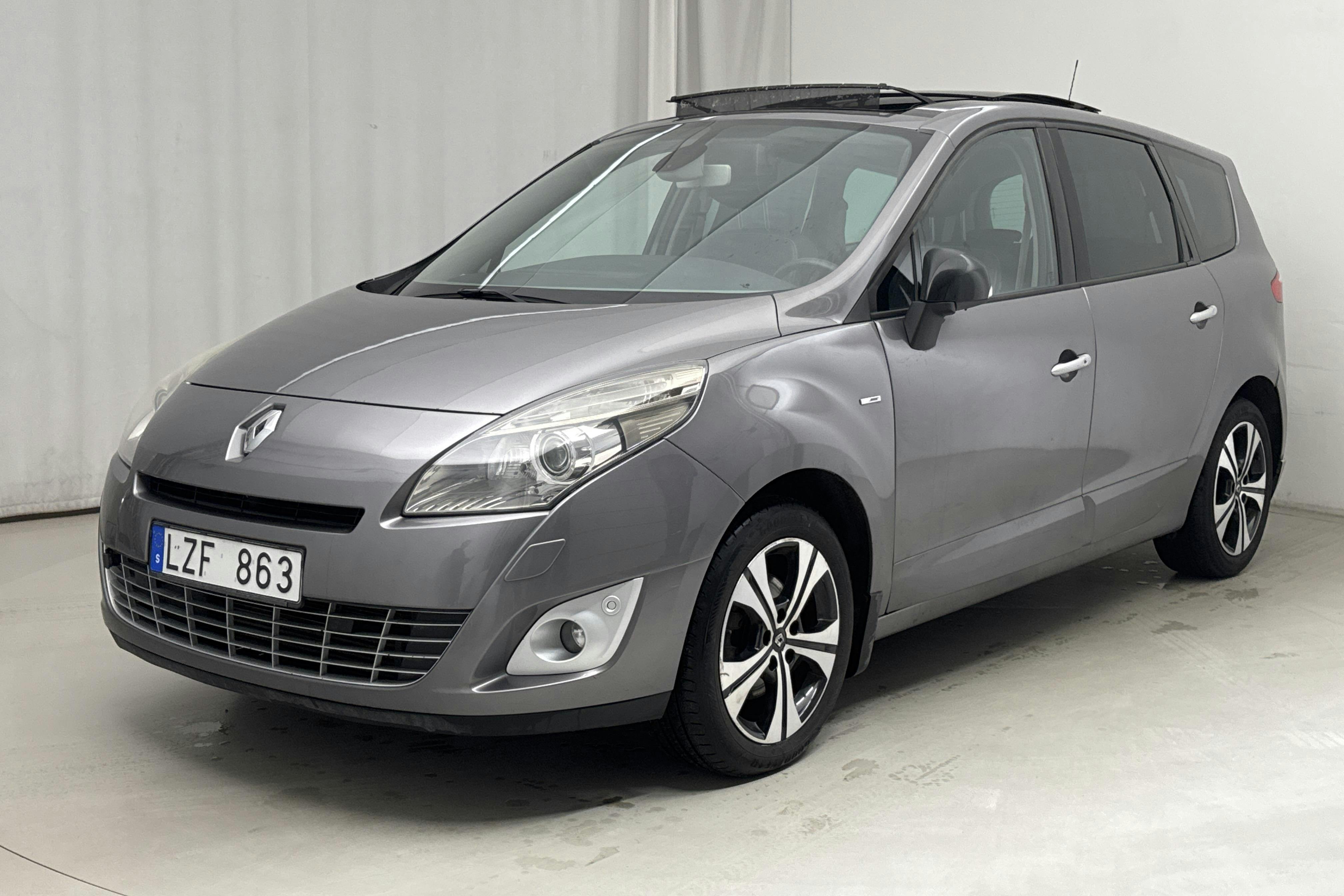 Renault Grand Scénic III 1.4 TCe (130hk) - 207 140 km - Manual - gray - 2012