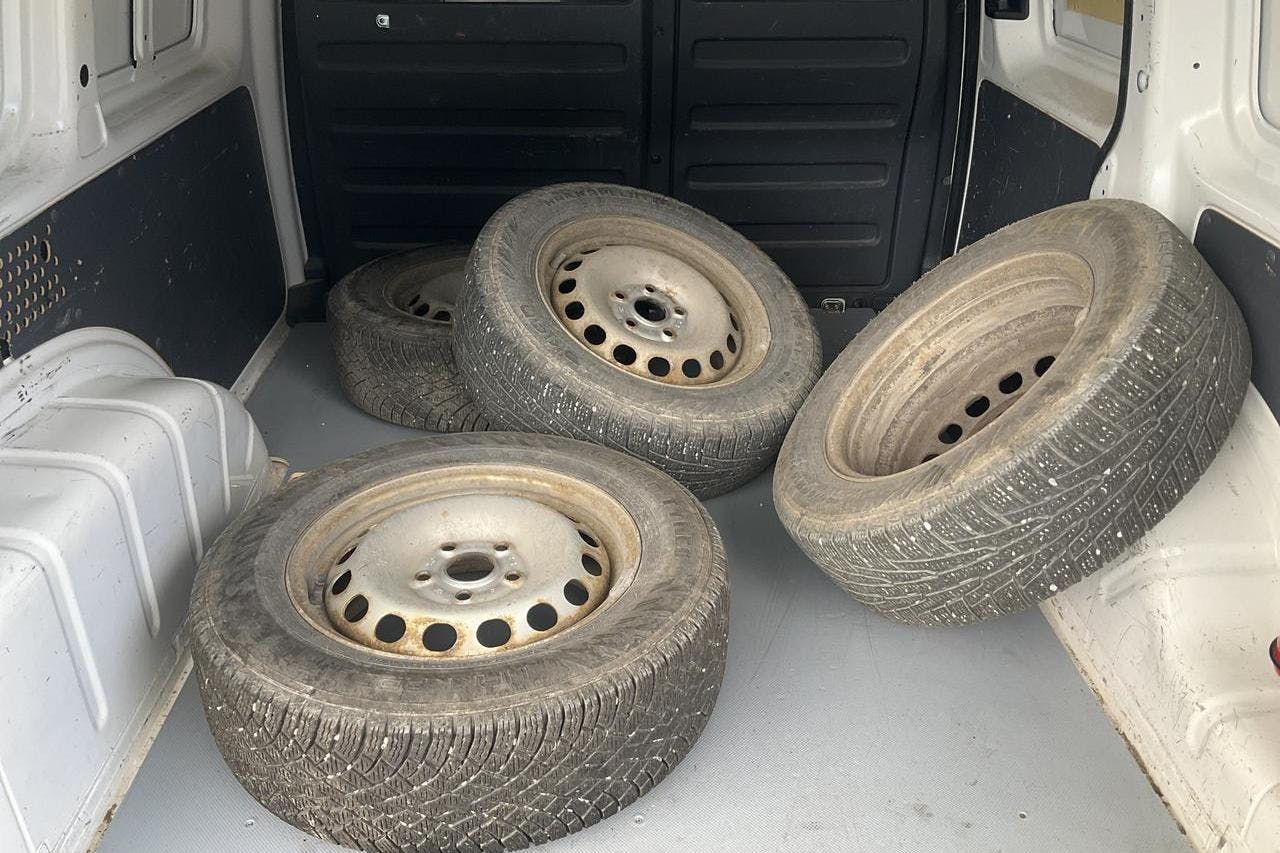 VW Caddy 2.0 Ecofuel Skåp (109hk) - 12 076 mil - Manuell - vit - 2013