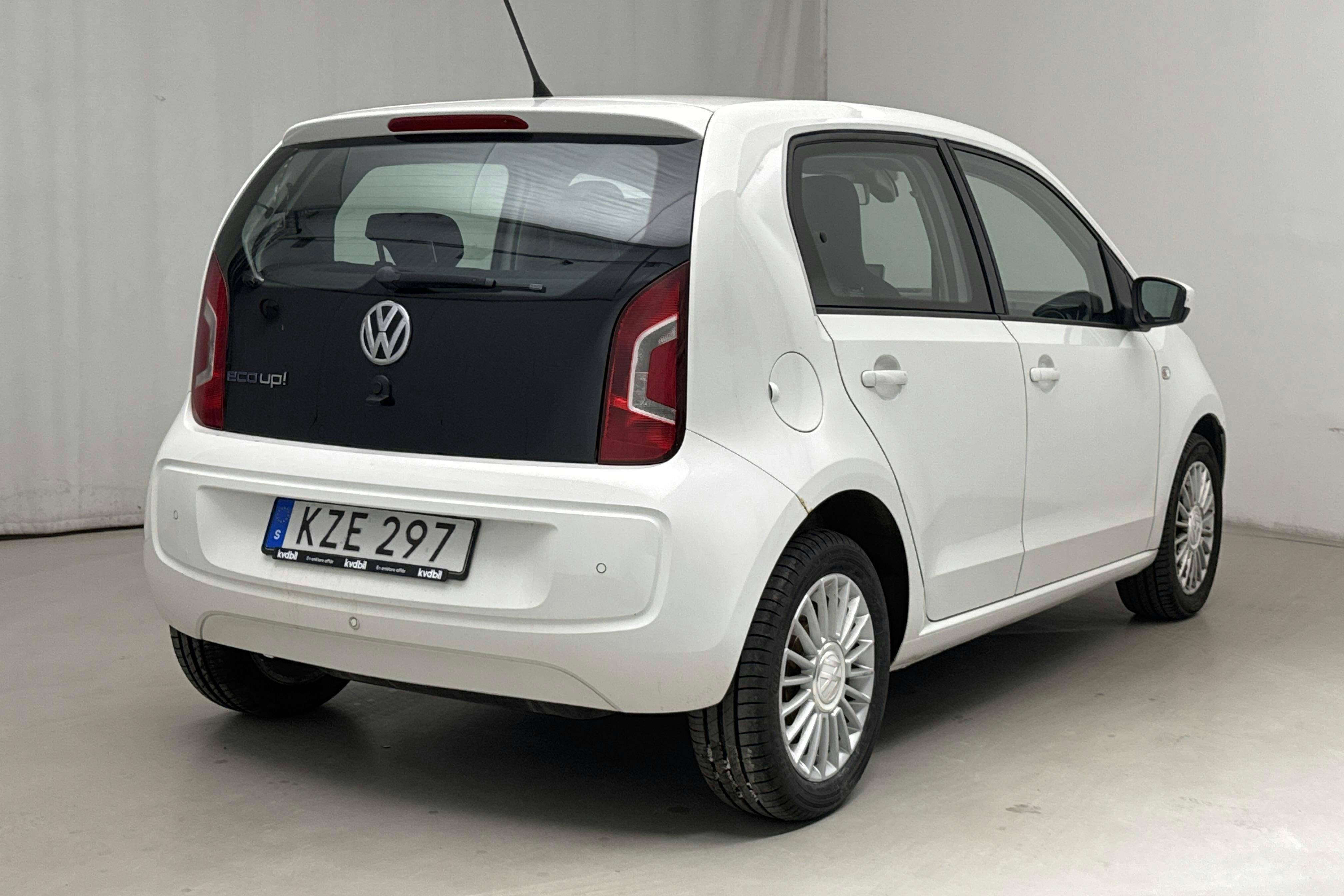 VW up! 1.0 5dr CNG (68hk) - 11 514 mil - Manuell - vit - 2016