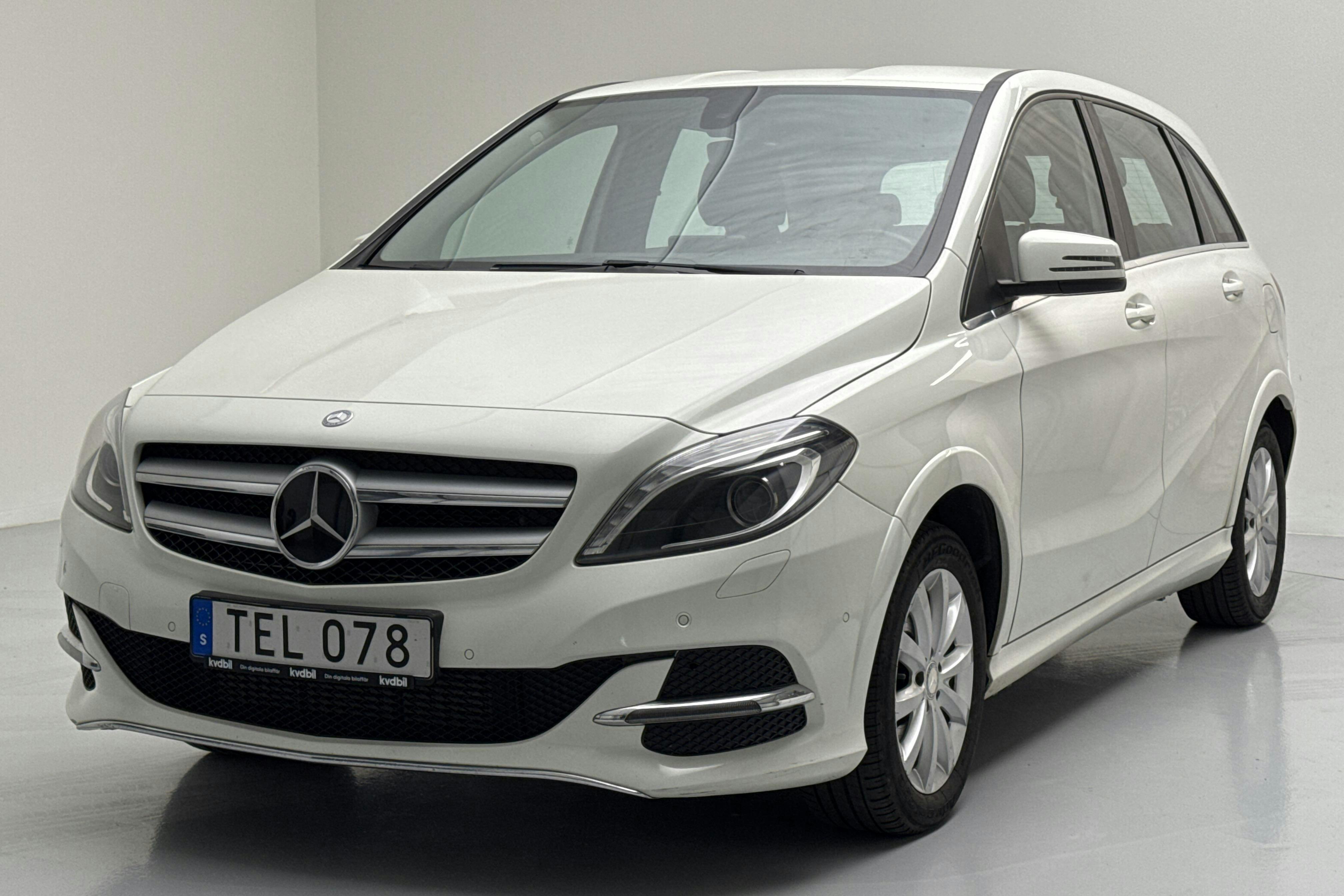 Mercedes B 200 c W242 (156hk) - 184 290 km - Automatic - white - 2015