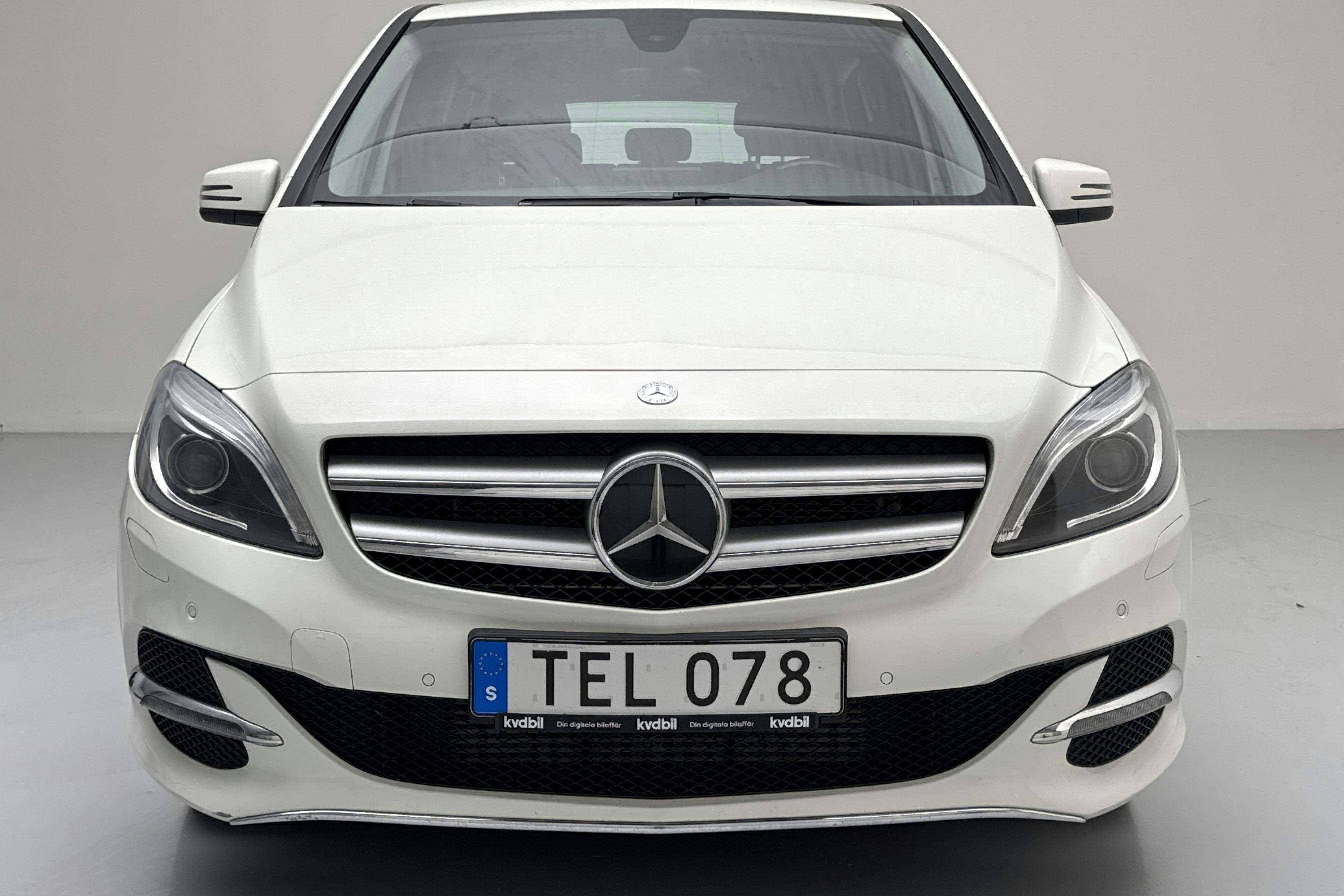 Mercedes B 200 c W242 (156hk) - 18 429 mil - Automat - vit - 2015