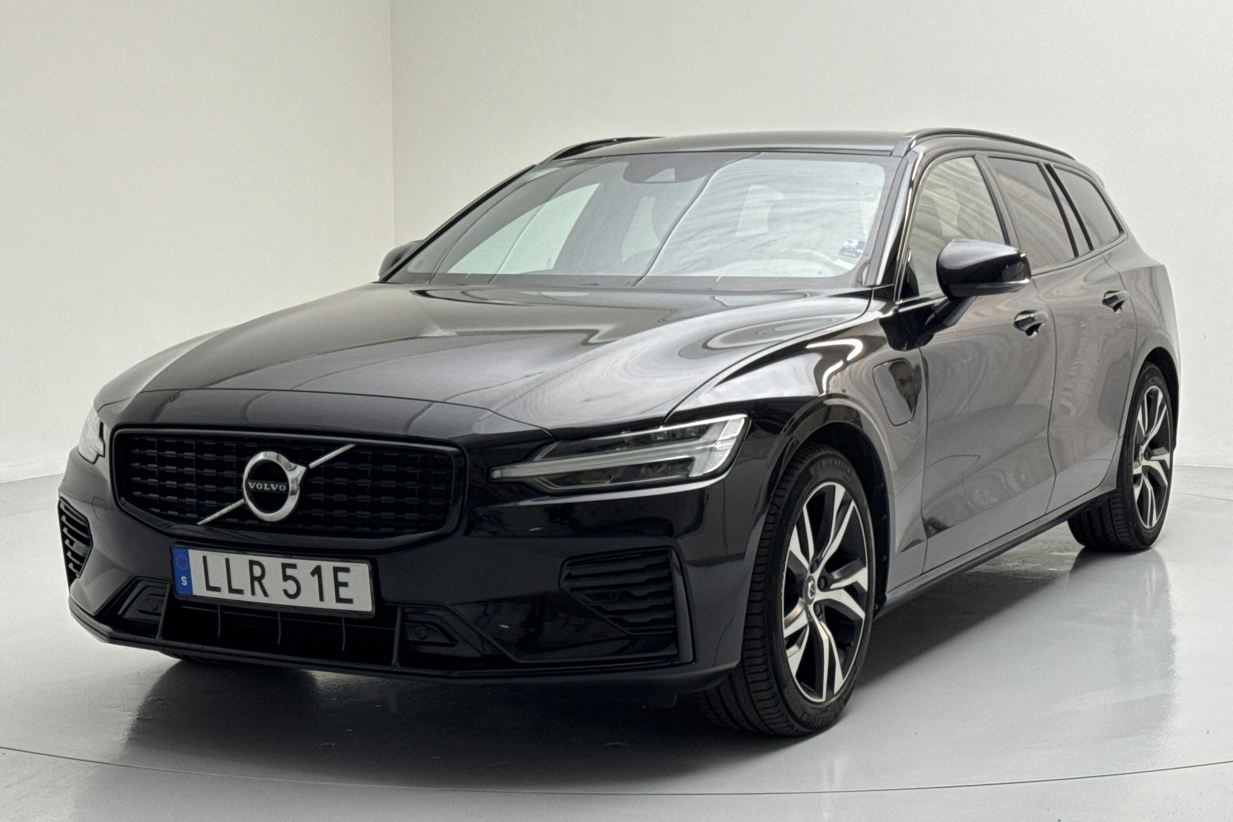 Volvo V60 T6 AWD Twin Engine (340hk) - 66 960 km - Automatic - black - 2022