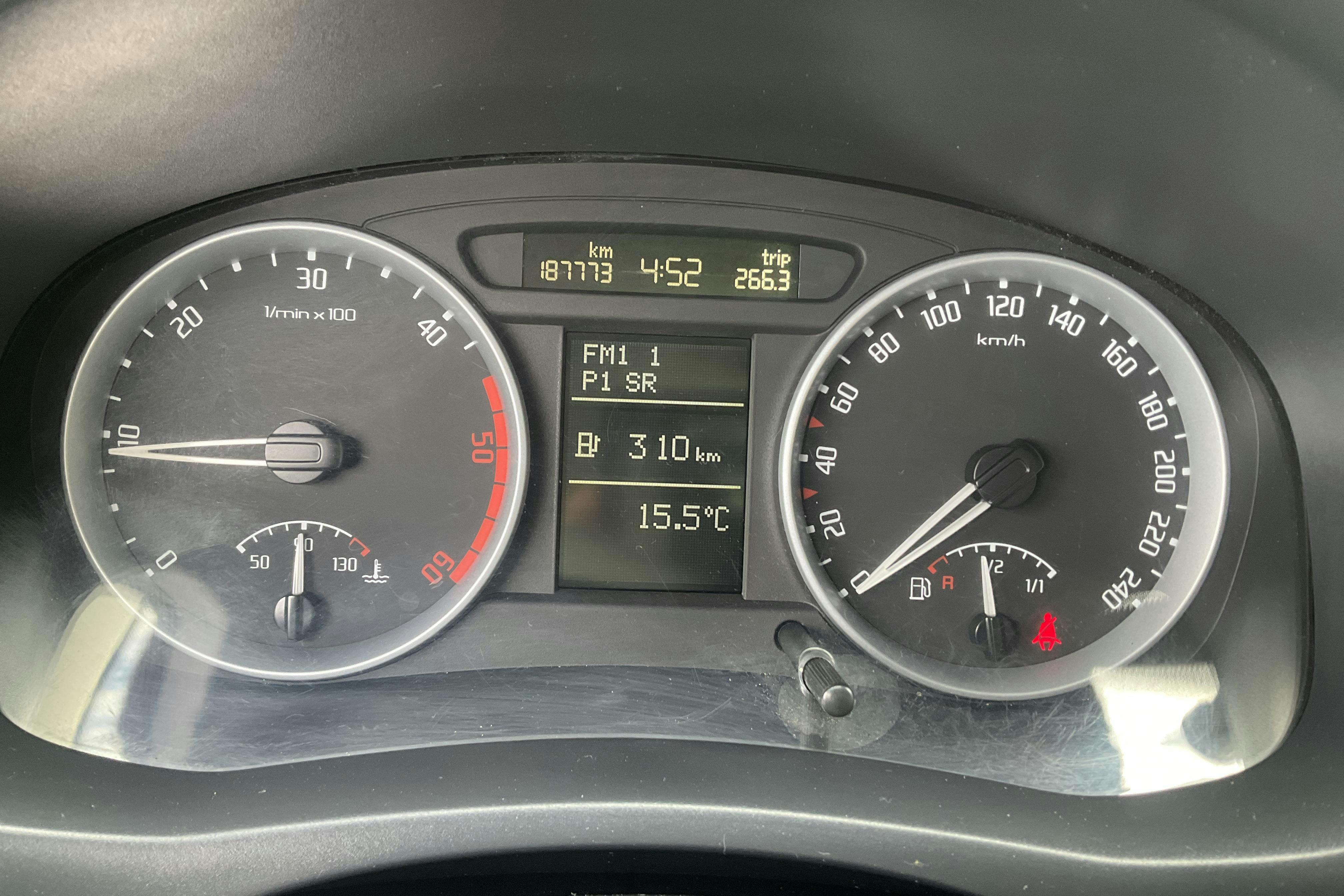 Skoda Fabia 1.4 TDI GreenLine Combi (80hk) - 18 777 mil - Manuell - Dark Red - 2009