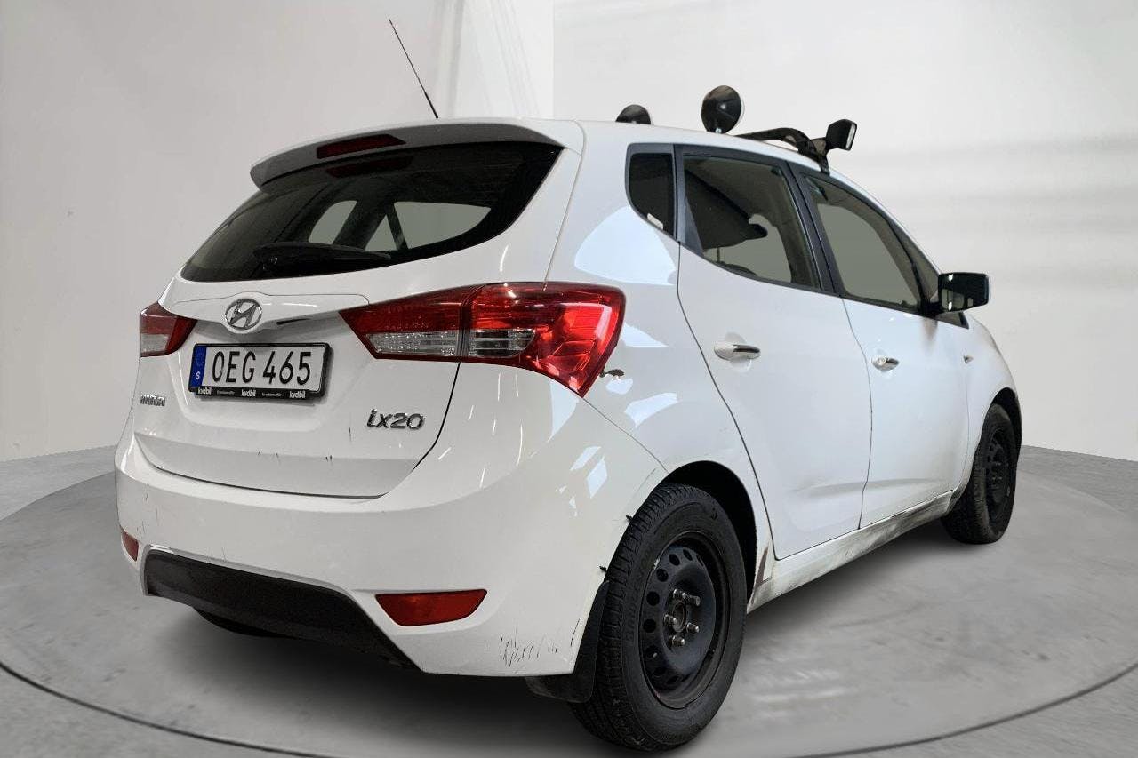 Hyundai ix20 1.6 (125hk) - 21 897 mil - Automat - vit - 2017