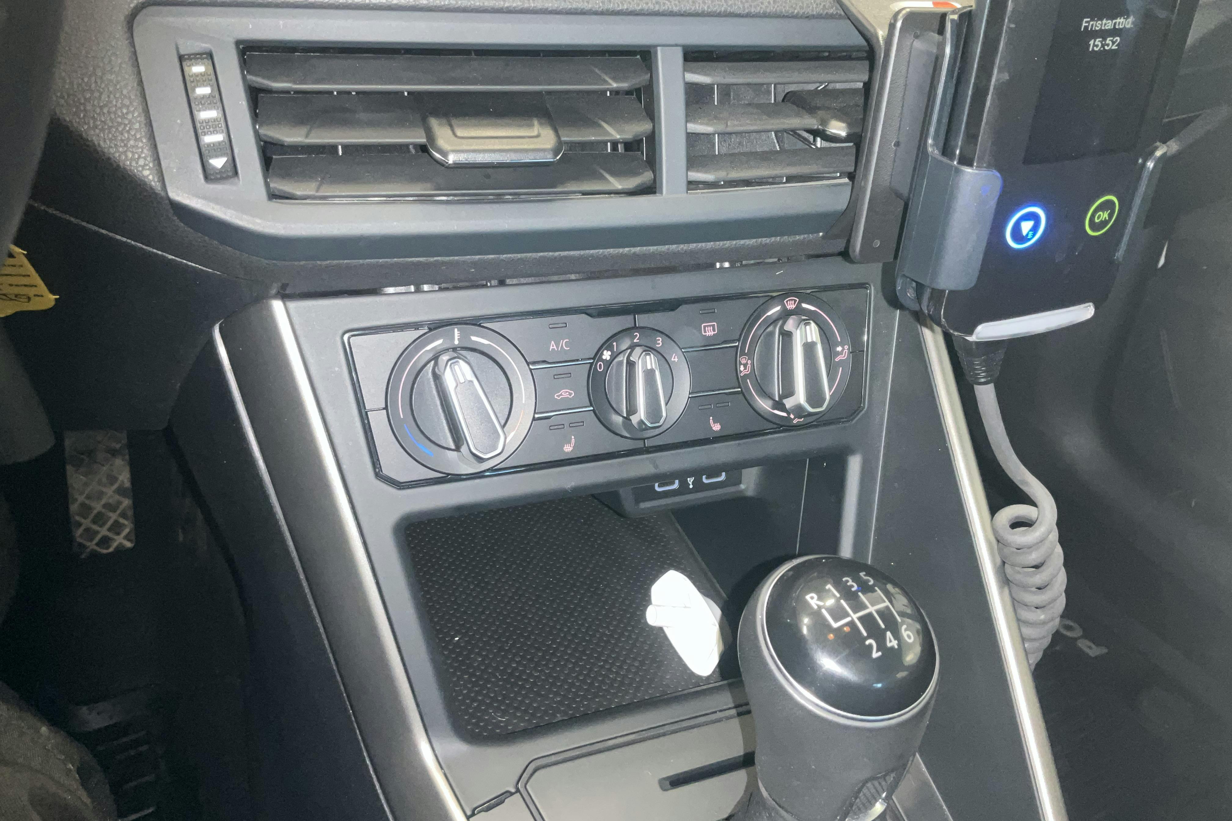 VW Polo 1.0 TGI 5dr (90hk) - 2 984 mil - Manuell - vit - 2020