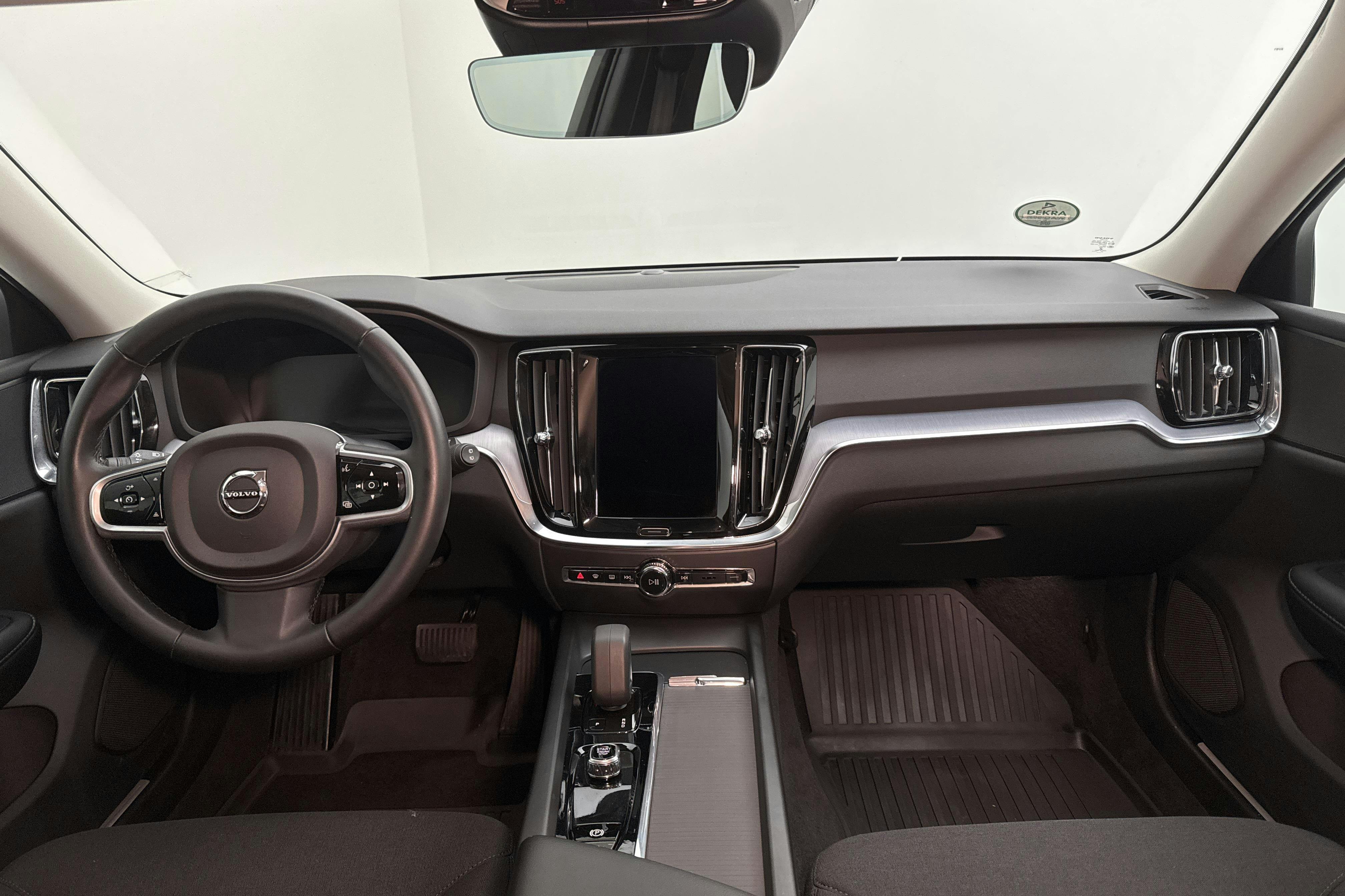 Volvo V60 B4 Cross Country AWD Mildhybrid, Diesel (197hk) - 5 088 mil - Automat - vit - 2022