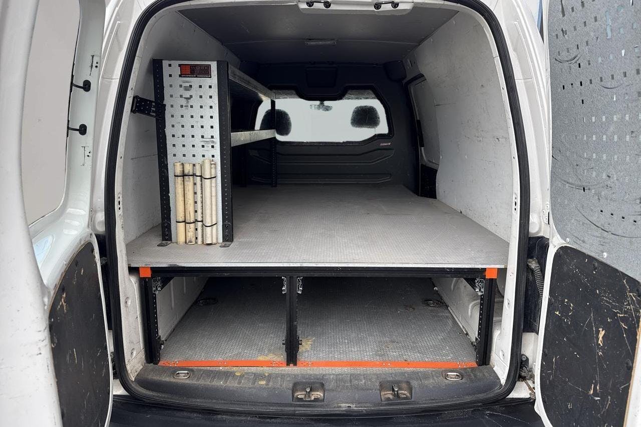 VW Caddy 1.0 TSI Skåp (102hk) - 22 387 mil - Manuell - vit - 2016