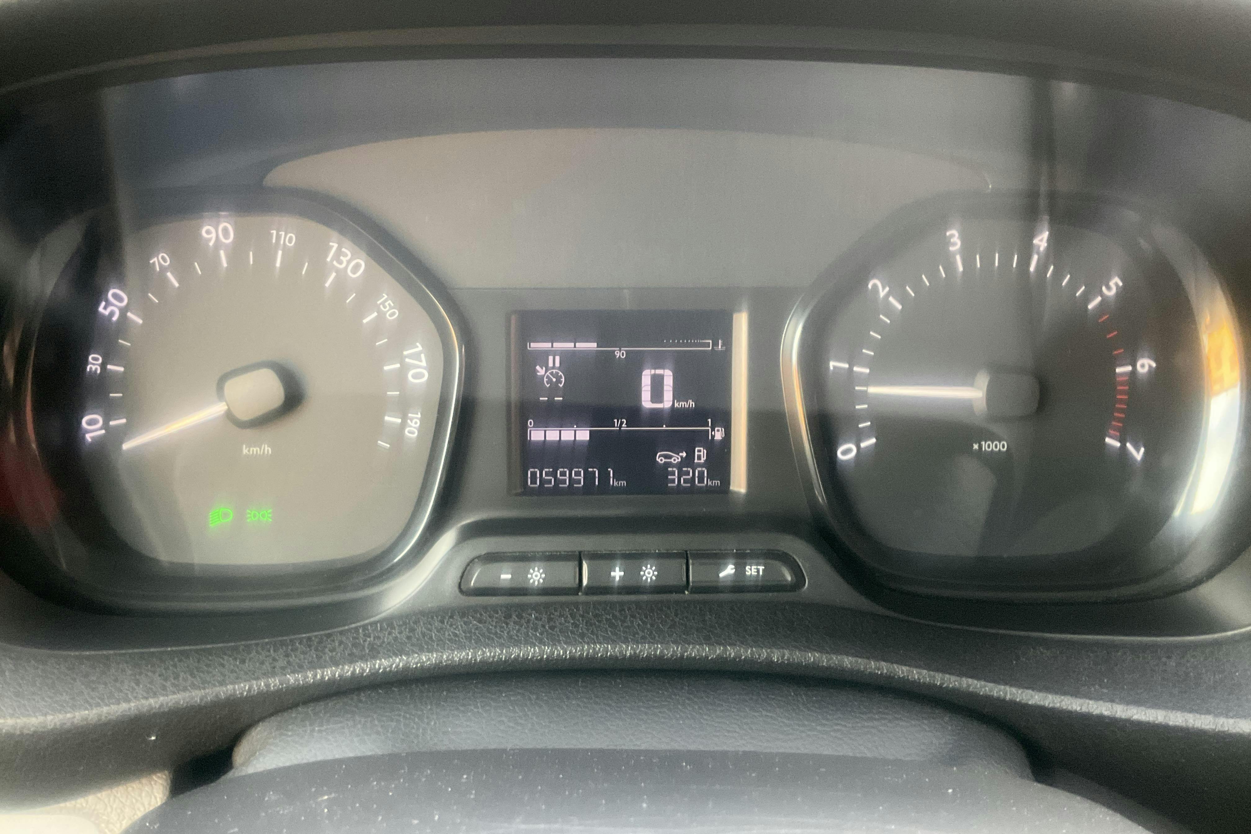Peugeot Expert BlueHDi Skåp (122hk) - 5 997 mil - Manuell - vit - 2019