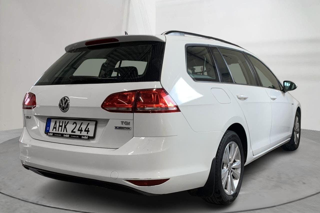 VW Golf VII 1.4 TGI BlueMotion Sportscombi (110hk) - 19 939 mil - Manuell - vit - 2015
