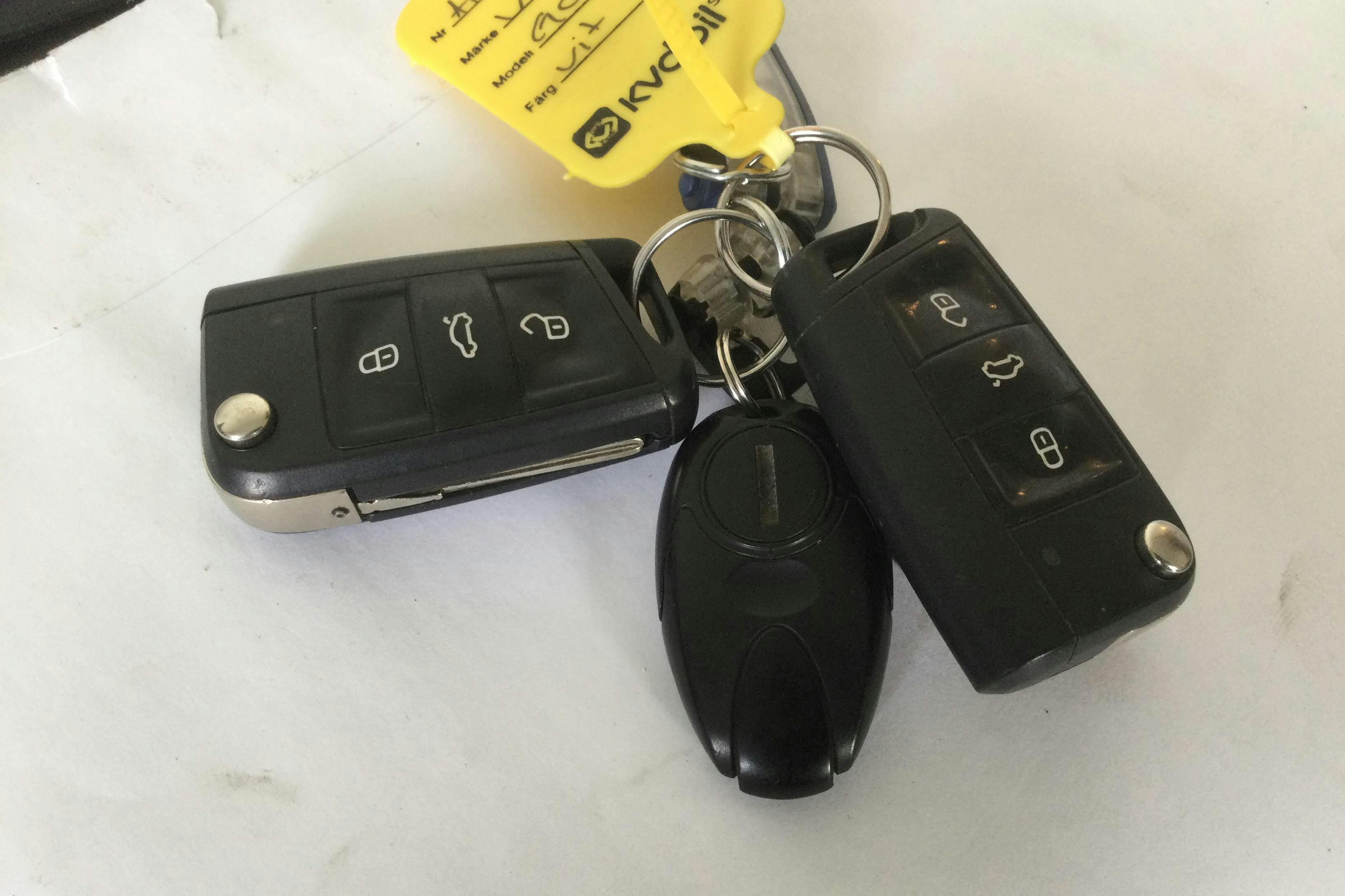 VW Golf VII 1.4 TGI BlueMotion Sportscombi (110hk) - 19 939 mil - Manuell - vit - 2015