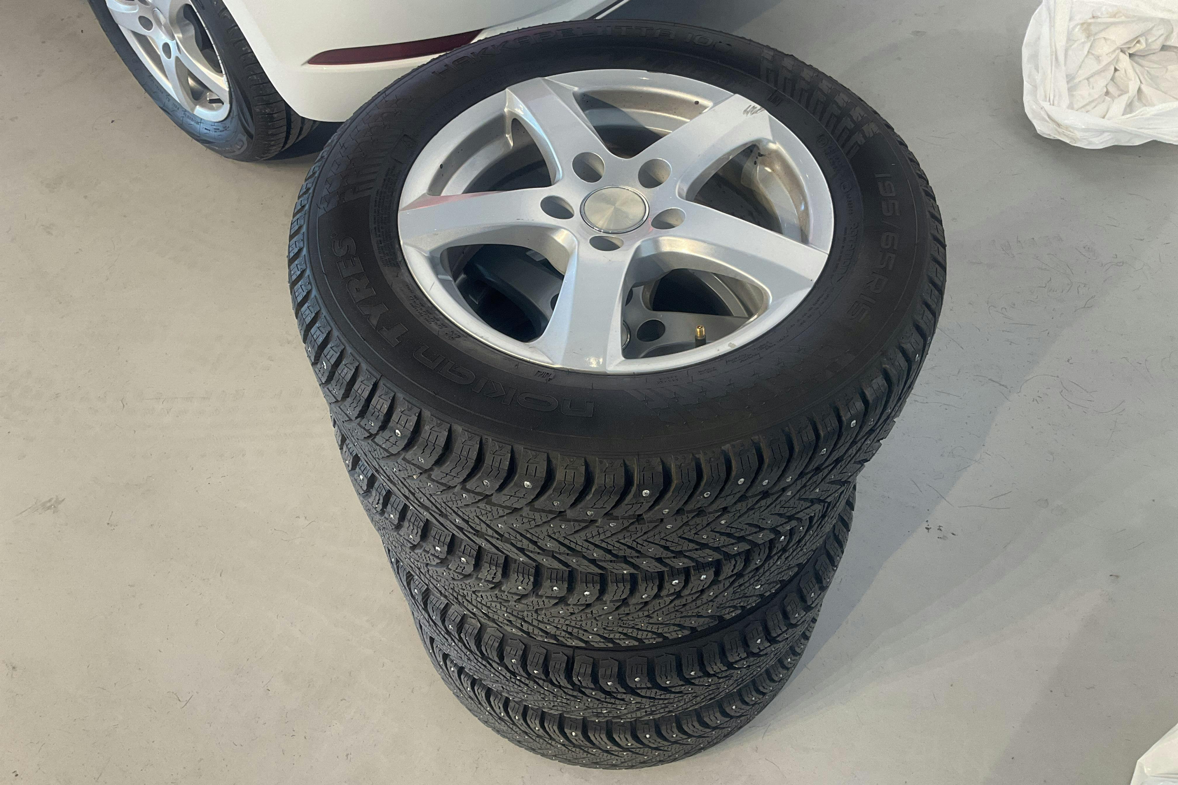 VW Golf VII 1.0 TSI 5dr (115hk) - 9 533 mil - Manuell - vit - 2019