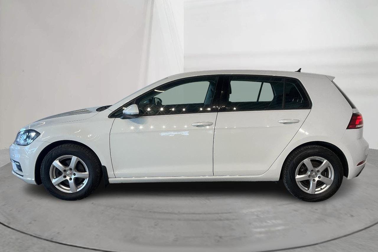 VW Golf VII 1.0 TSI 5dr (115hk) - 9 533 mil - Manuell - vit - 2019