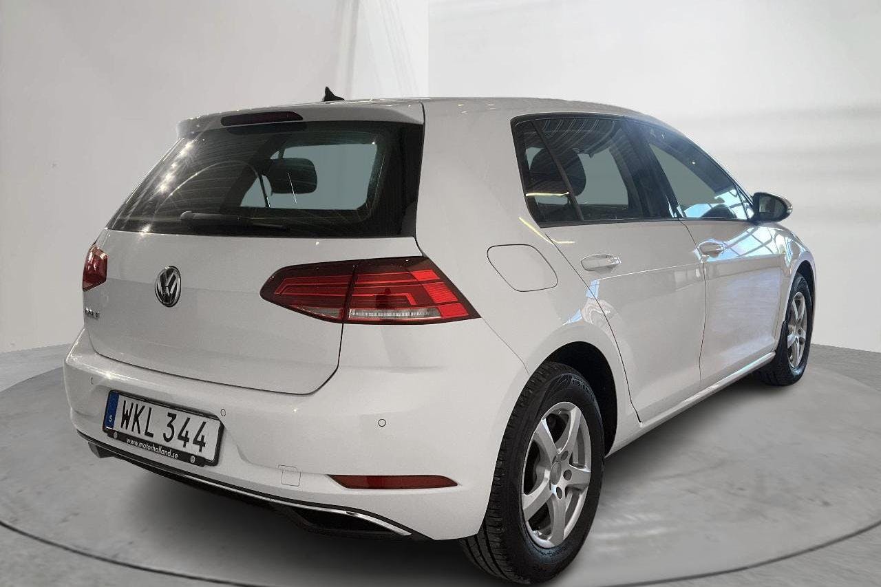 VW Golf VII 1.0 TSI 5dr (115hk) - 9 533 mil - Manuell - vit - 2019