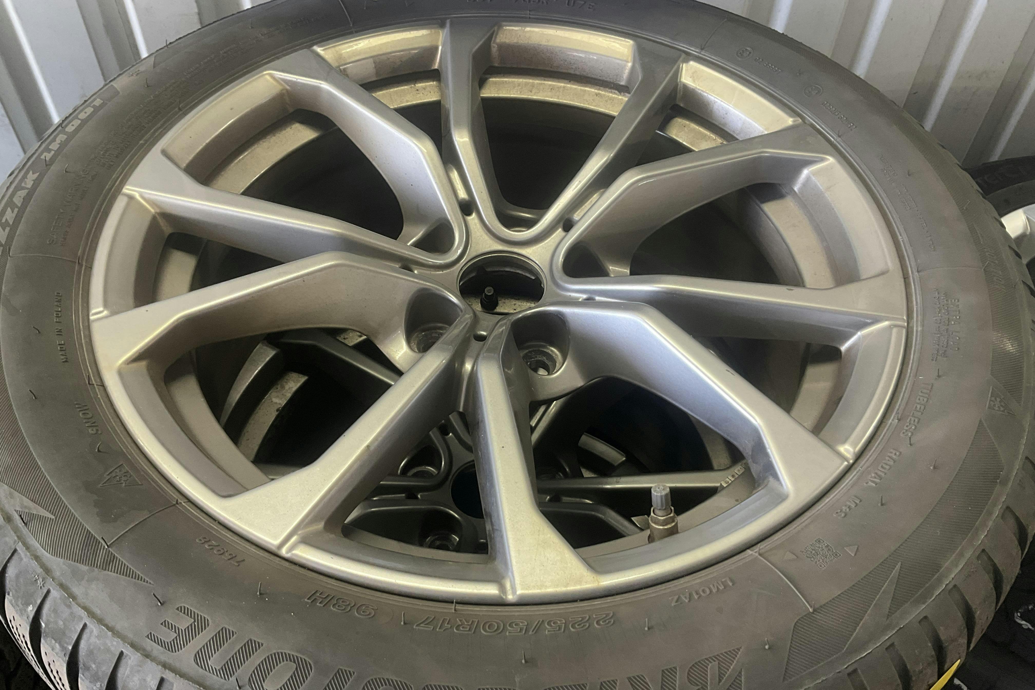 BMW 320d xDrive Touring, G21 (190hk+11hk) - 8 692 mil - Automat - svart - 2022