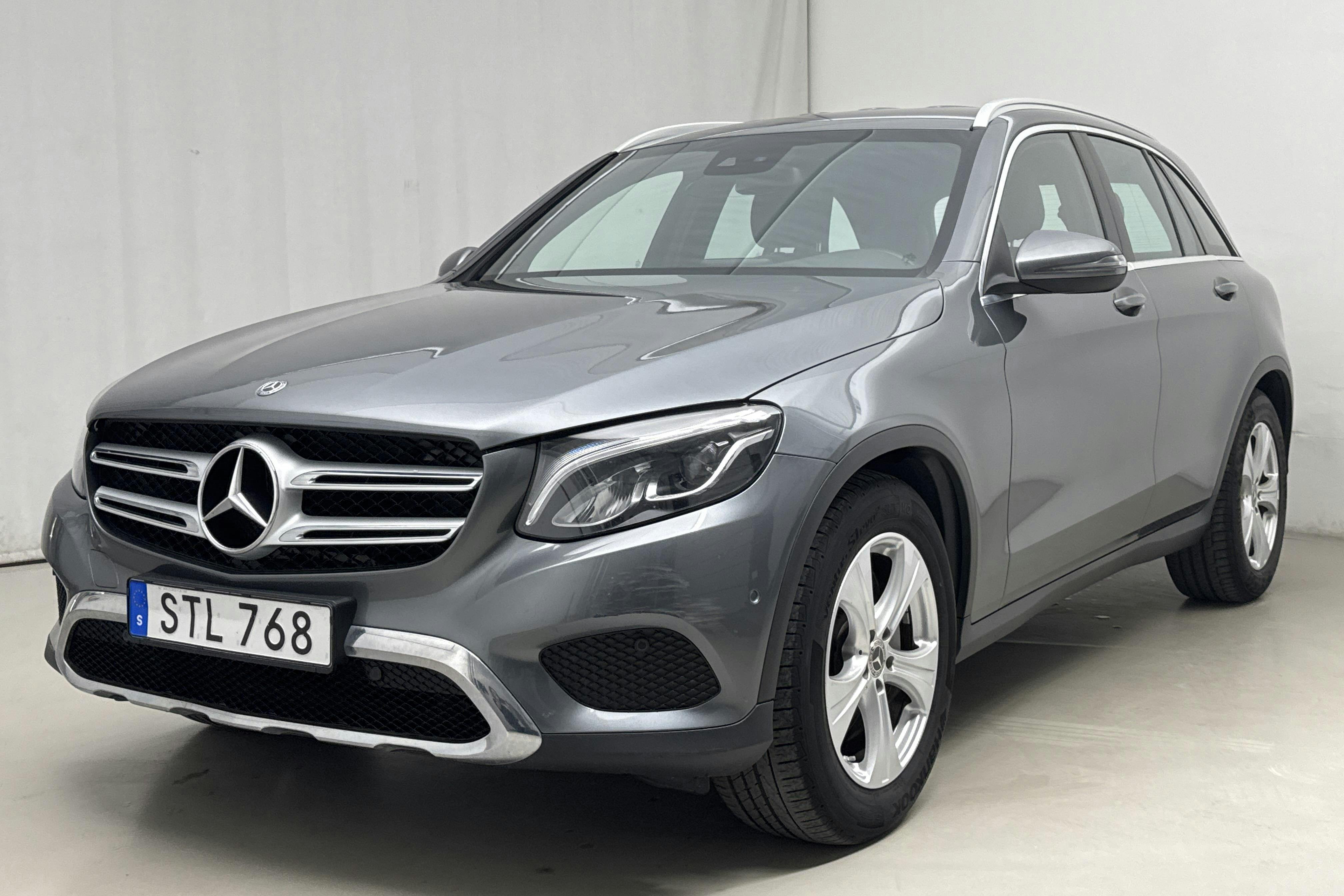 Mercedes GLC 220 d 4MATIC X253 (170hk) - 6 292 mil - Automat - grå - 2017
