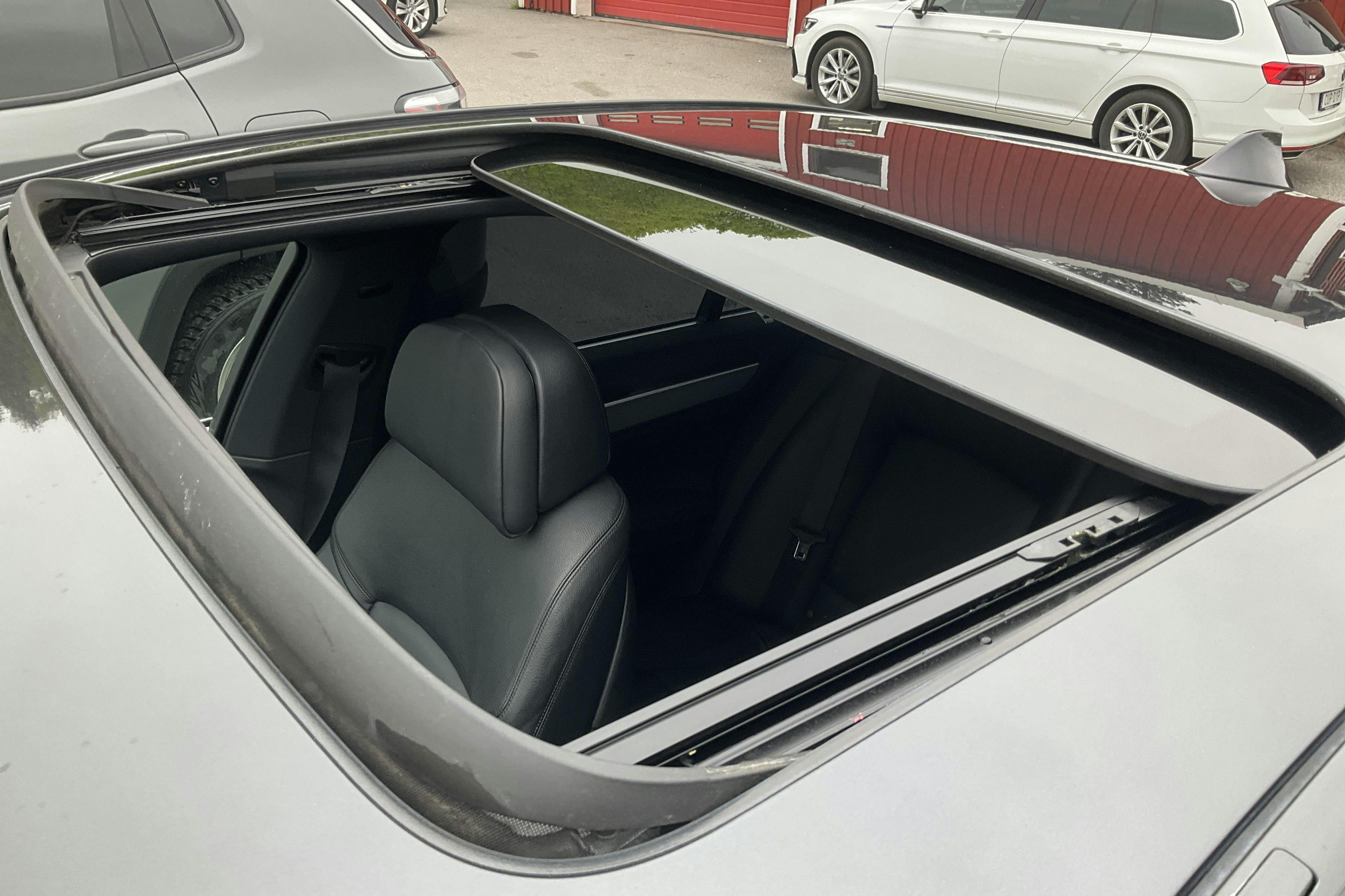 BMW 750d xDrive Sedan, F01 (381hk) - 17 794 mil - Automat - grå - 2013