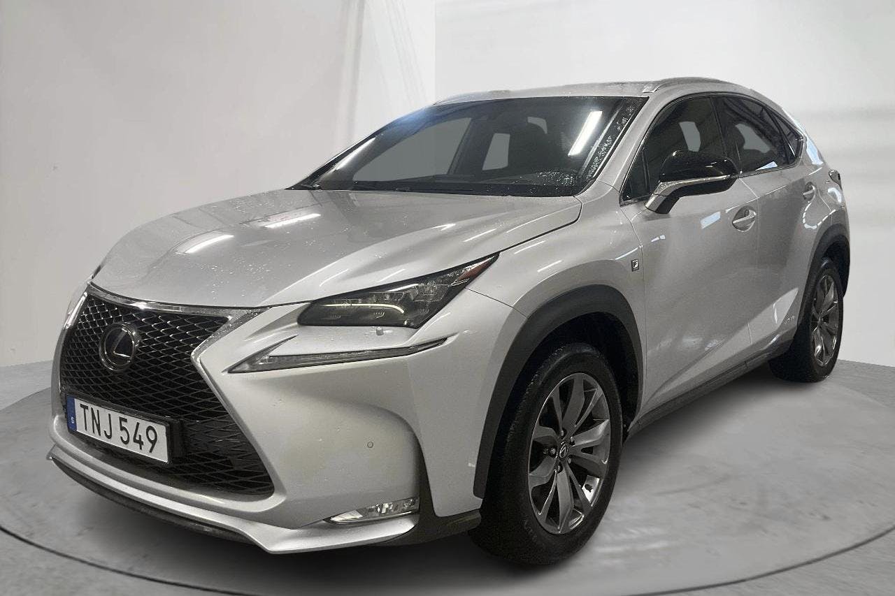 Lexus NX 300h AWD (181hk) - 229 920 km - Automatic - silver - 2015