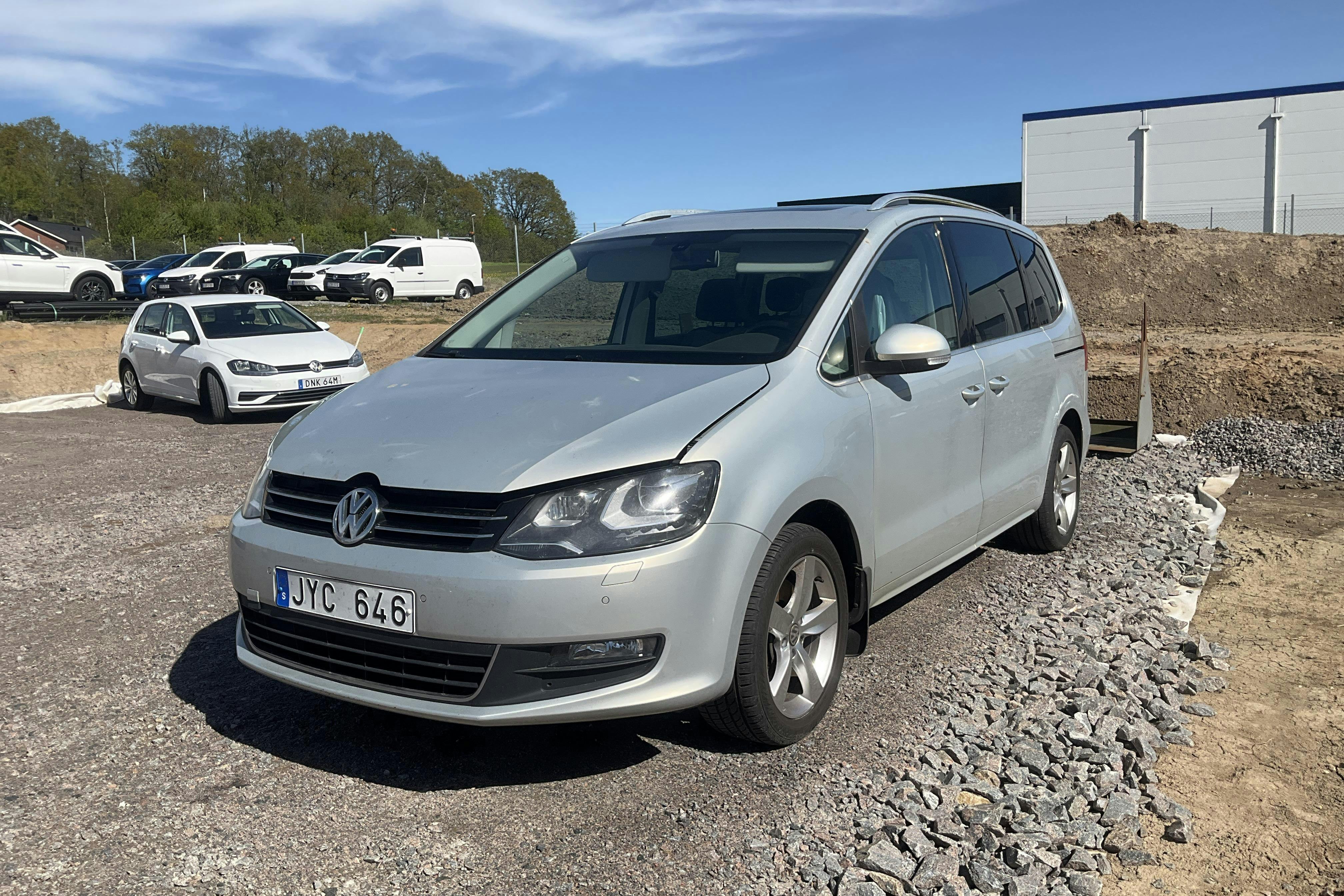 VW Sharan 2.0 TDI BlueMotion Technology (140hk) - 22 514 mil - Automat - silver - 2012