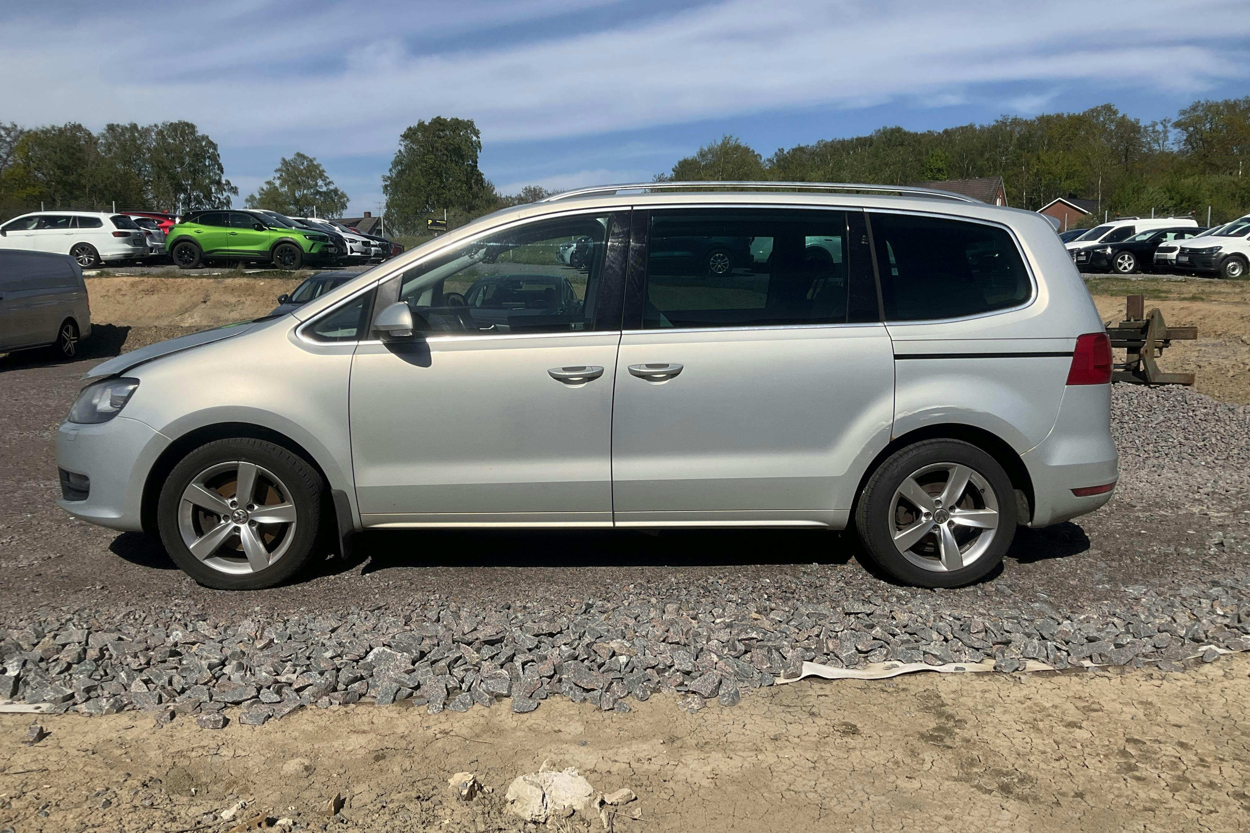 VW Sharan 2.0 TDI BlueMotion Technology (140hk) - 22 514 mil - Automat - silver - 2012