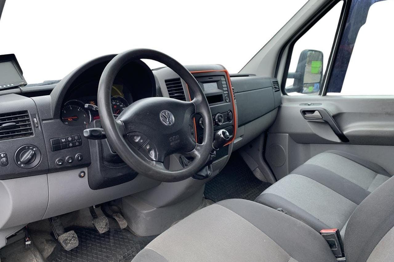 VW Crafter 35 2.0 TDI Flak (163hk) - 43 619 mil - Manuell - vit - 2015
