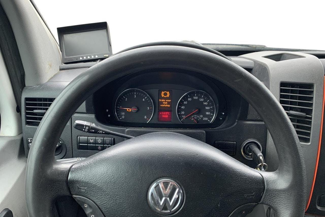 VW Crafter 35 2.0 TDI Flak (163hk) - 43 619 mil - Manuell - vit - 2015