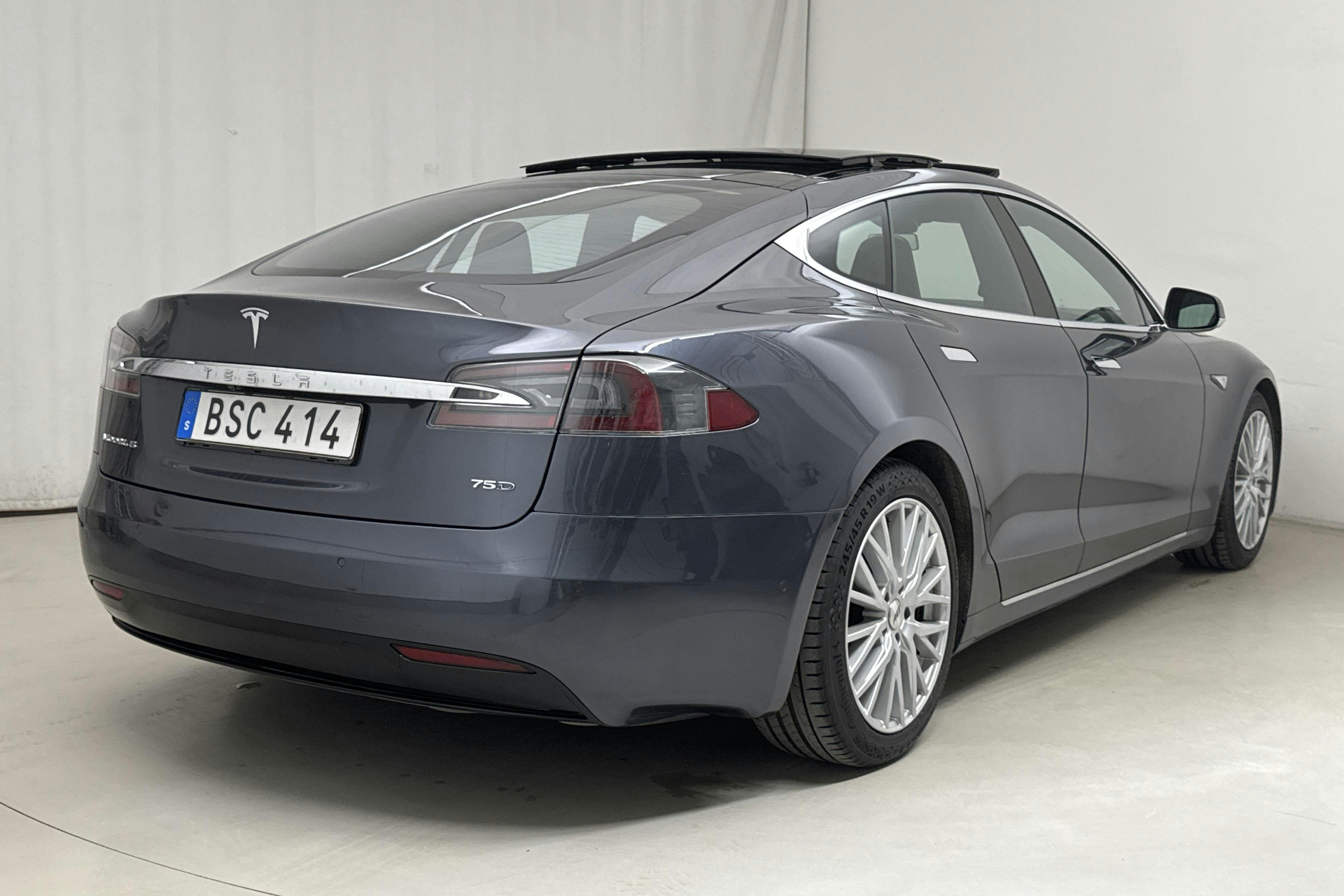 Tesla Model S 75D - 15 771 mil - Automat - grå - 2016