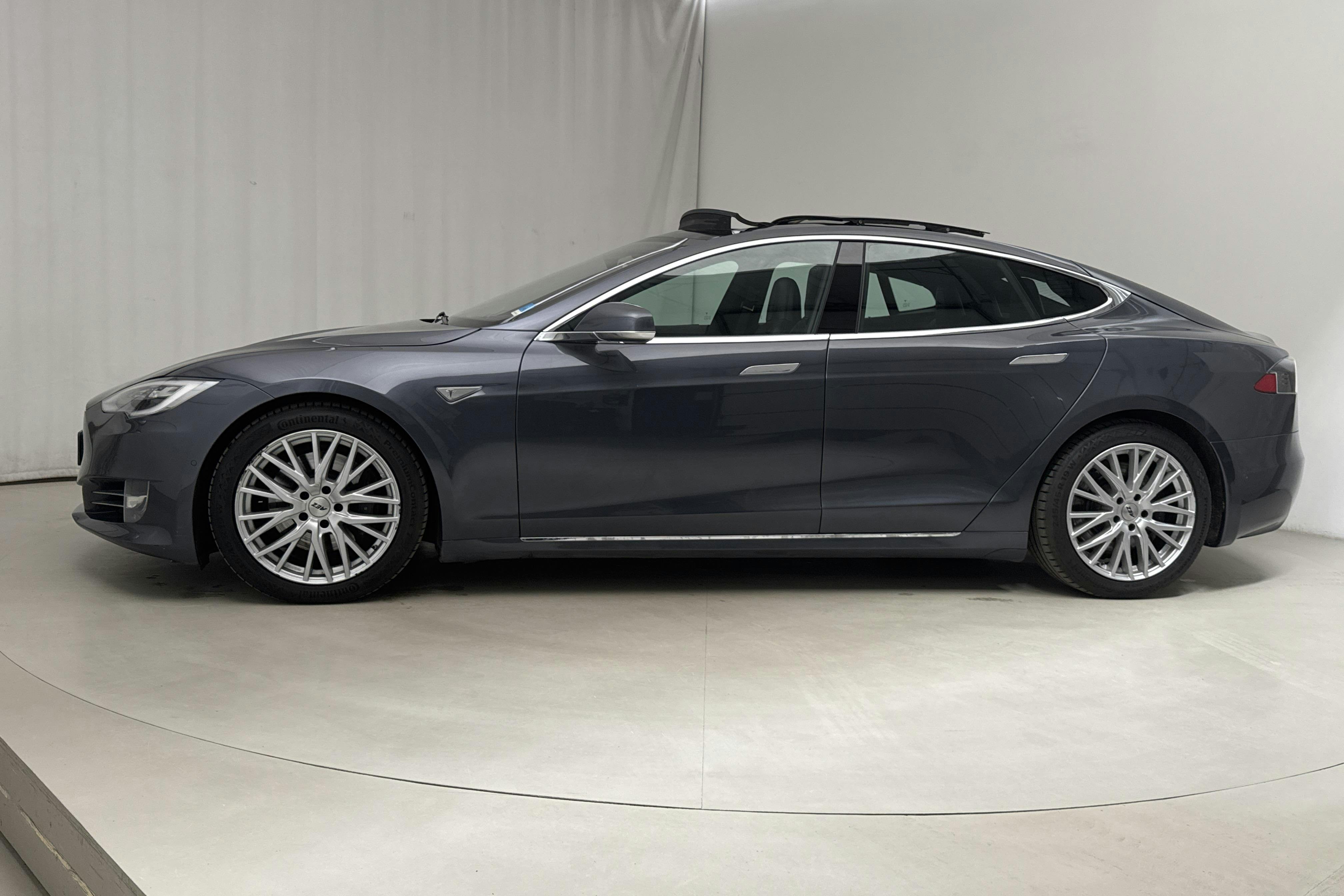 Tesla Model S 75D - 15 771 mil - Automat - grå - 2016