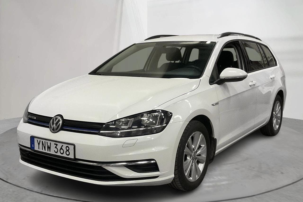 VW Golf VII 1.4 TGI BlueMotion Sportscombi (110hk) - 5 092 mil - Automat - vit - 2018